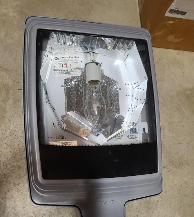 Gardco Lighting H.I.D. Luminaire thumbnail