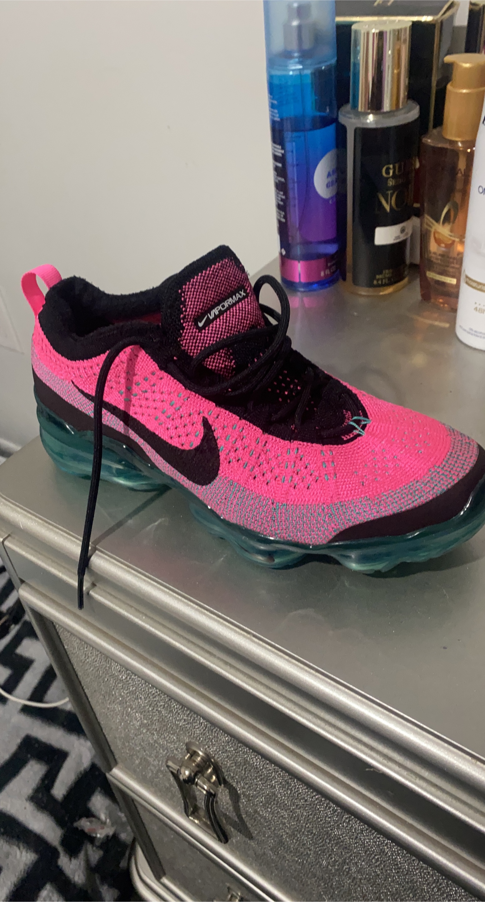 Nike Air Vapormax Flyknit Pink/Black thumbnail
