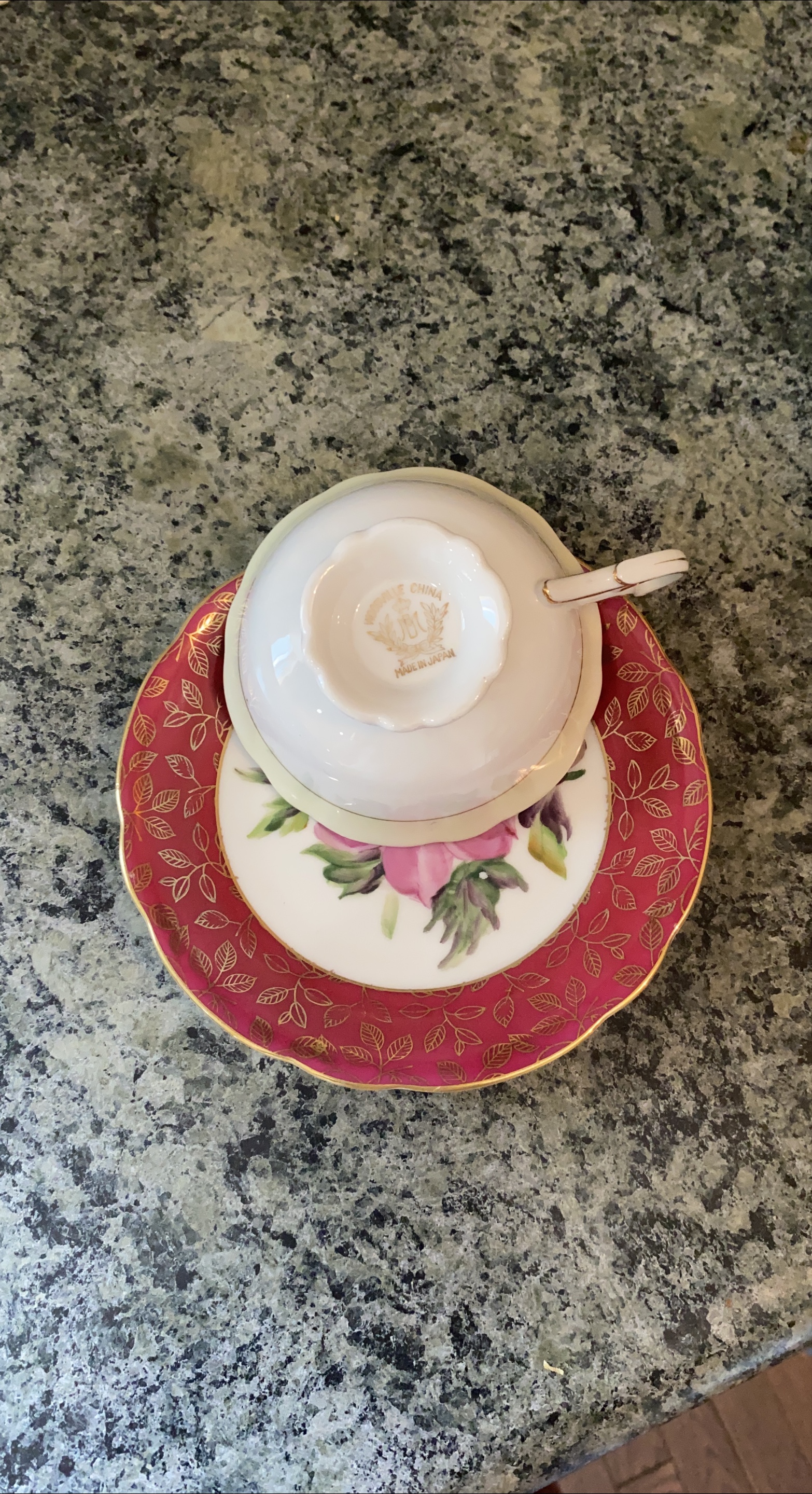 Royal Vale Bone China Tea Cup & Saucer Set thumbnail
