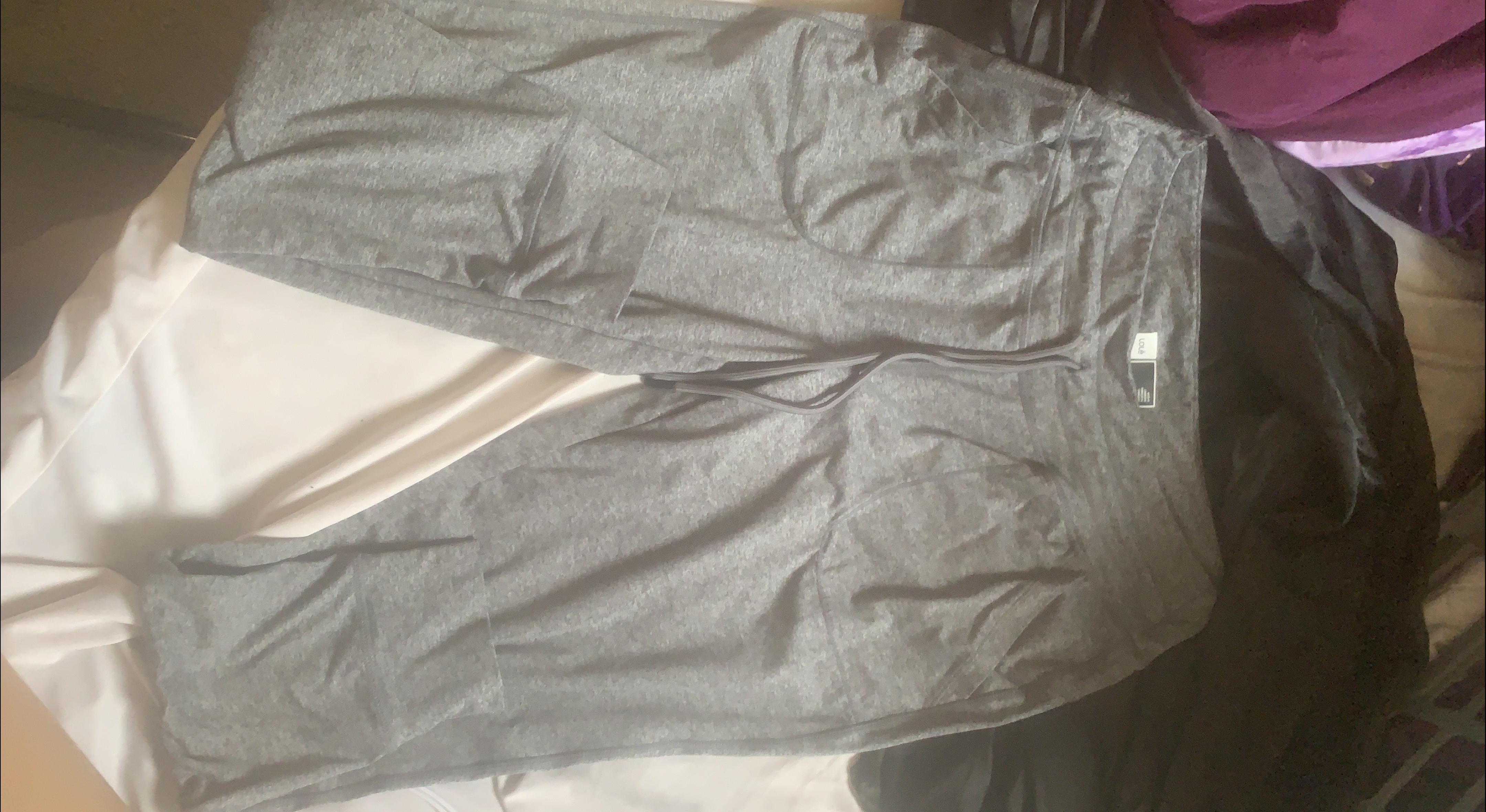 Lole Grey Capri Yoga Pants thumbnail