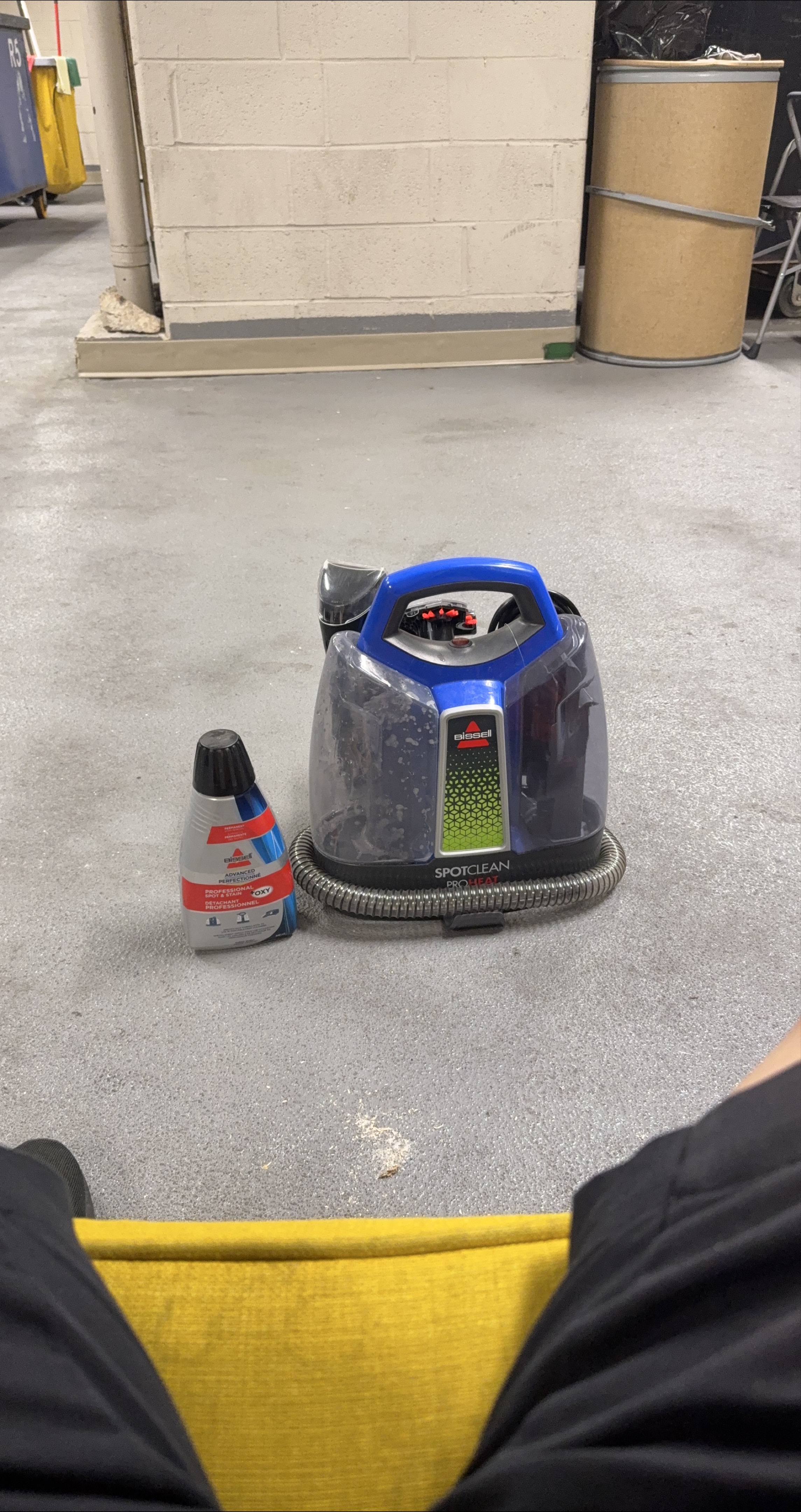 Bissell SpotClean ProHeat Portable Carpet Cleaner thumbnail
