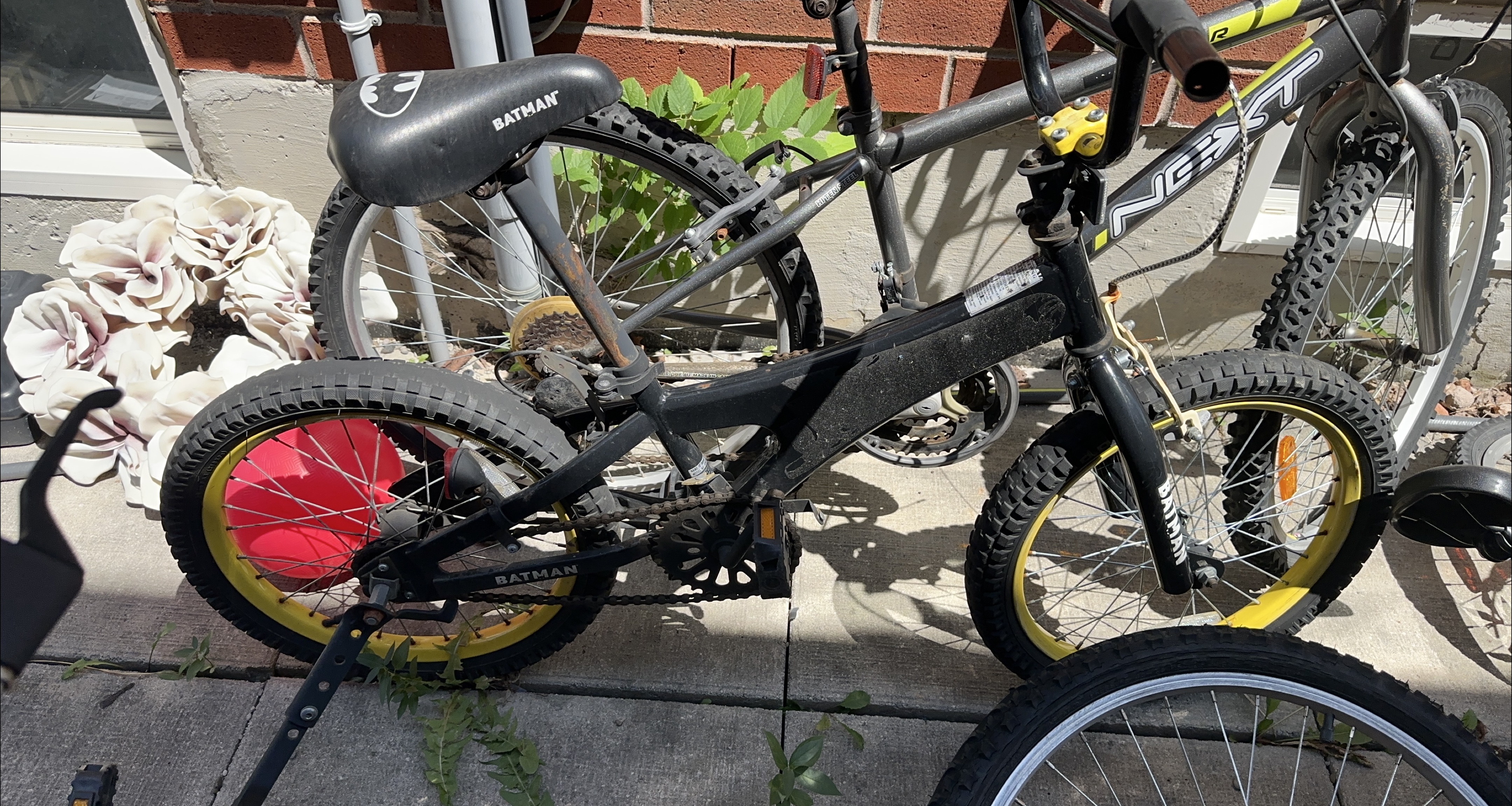 Batman & Next Kids' Bikes thumbnail