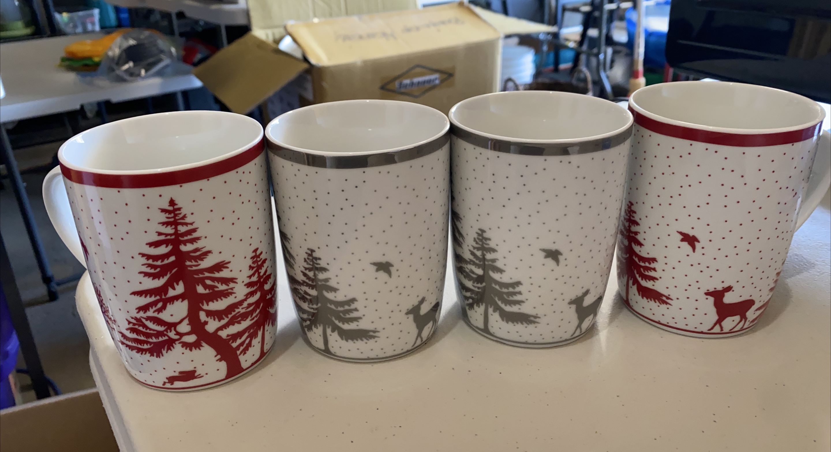 Set of 4 Christmas Mugs thumbnail