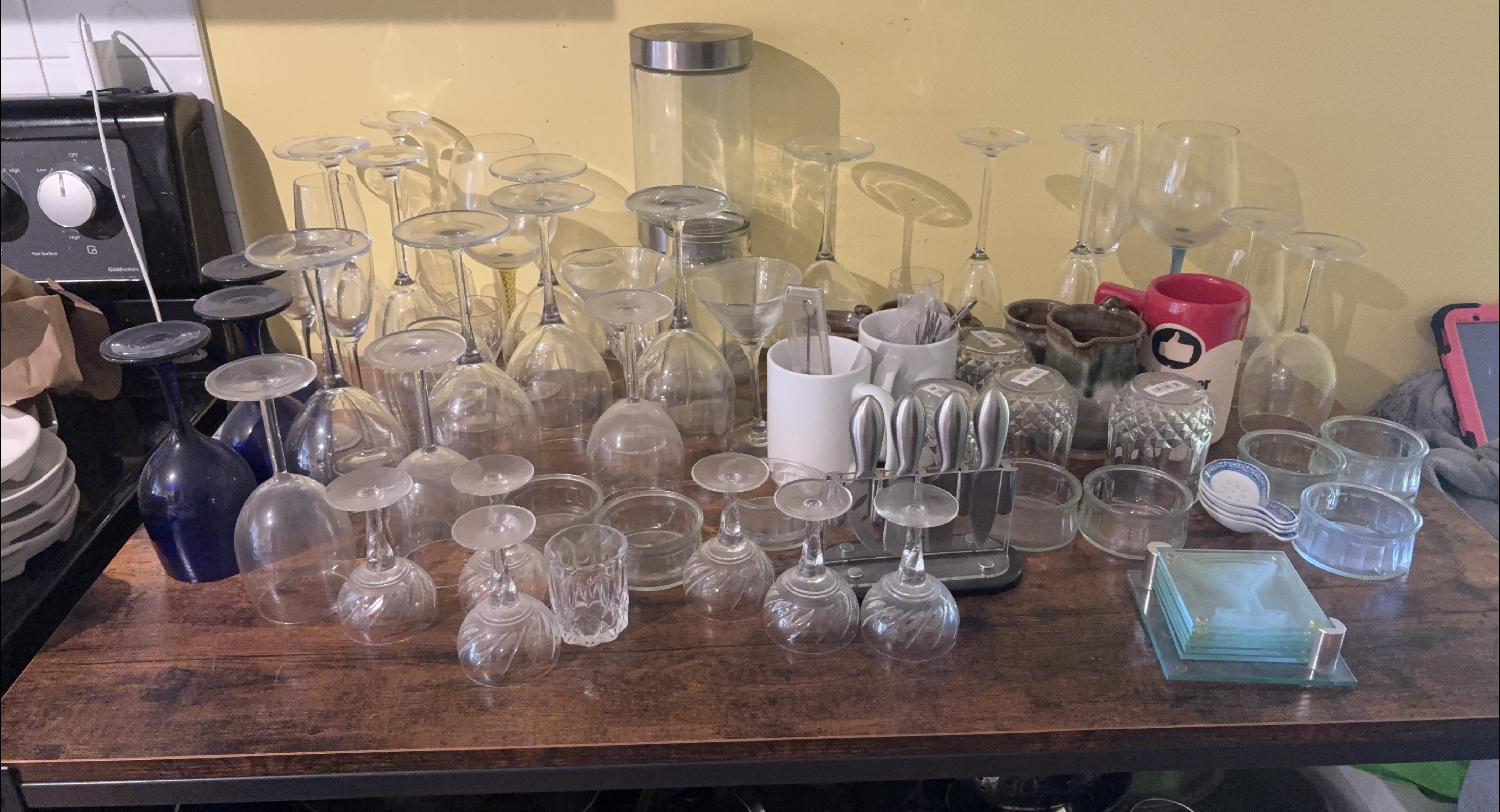 Mixed Glassware Set thumbnail