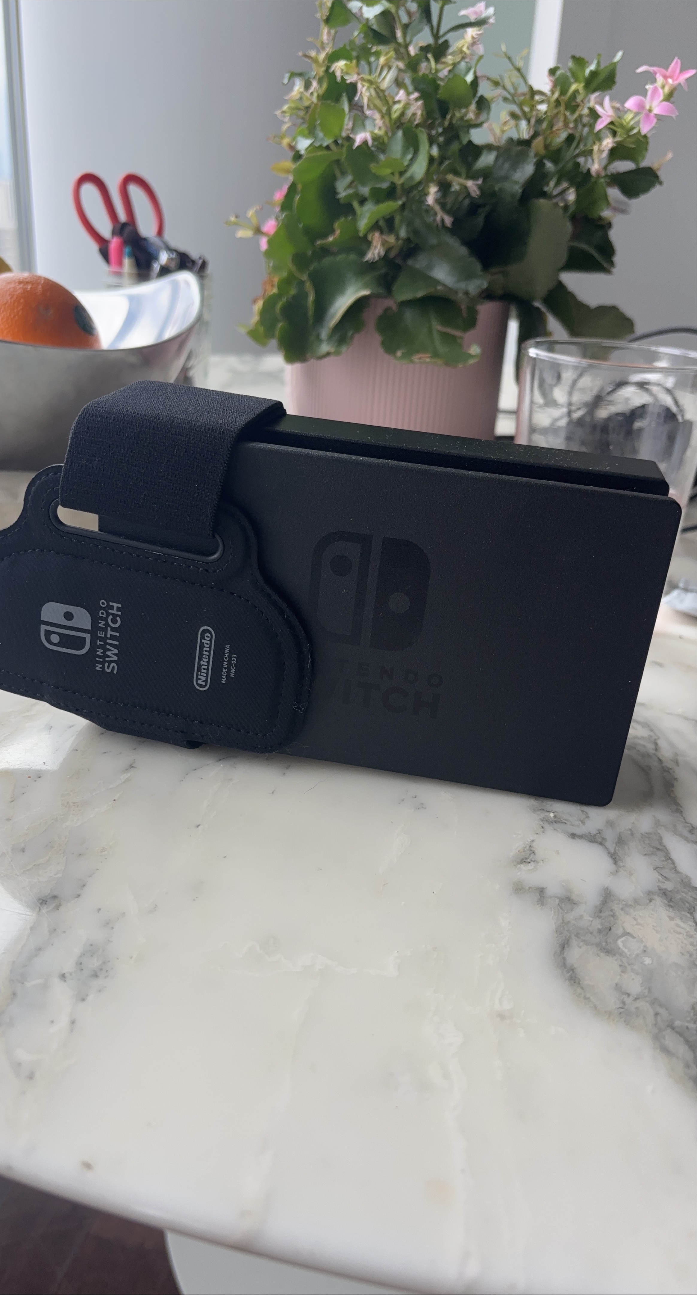 Nintendo Switch Dock Set thumbnail
