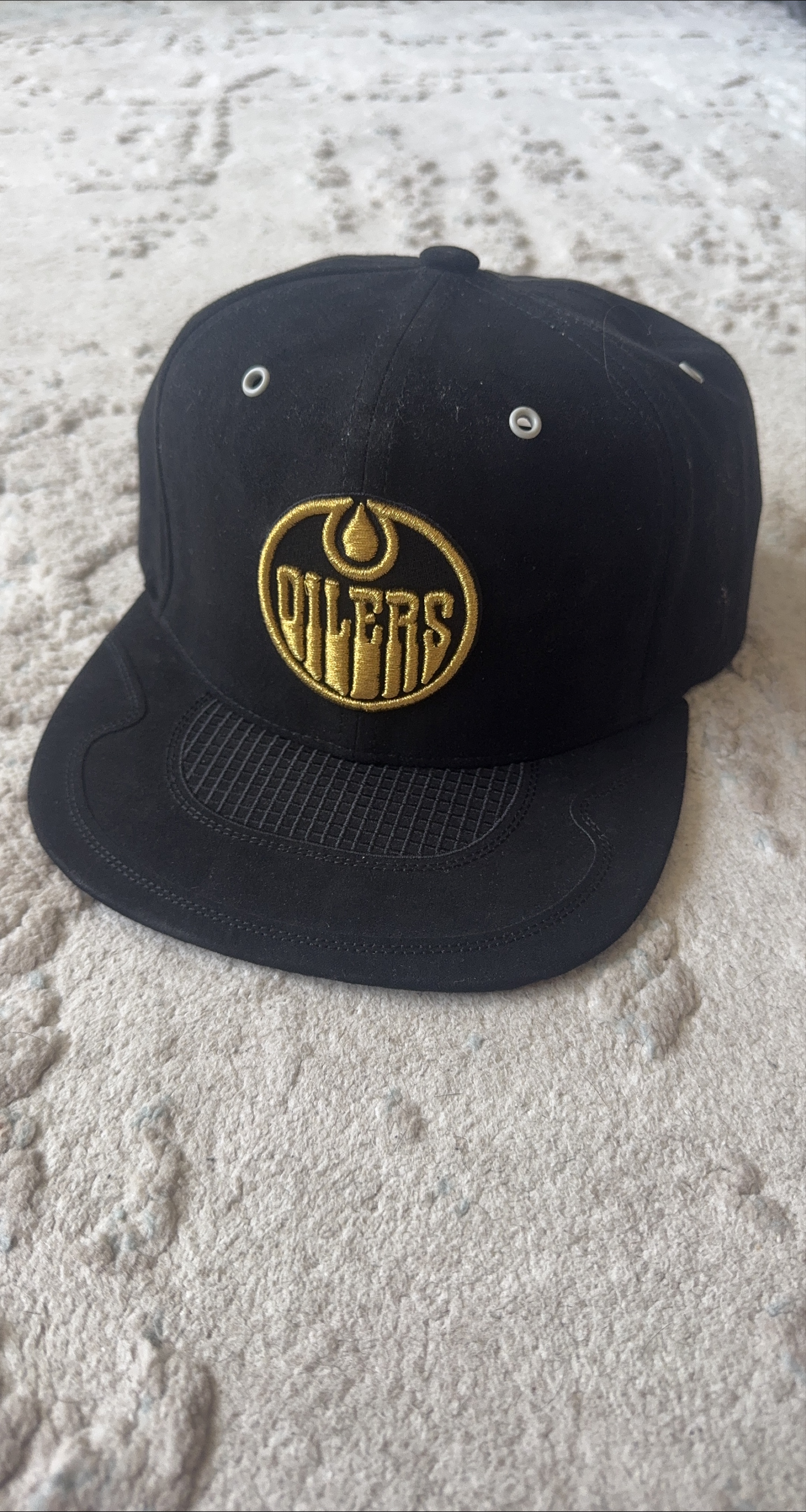 Mitchell & Ness Oilers Snapback Hat thumbnail