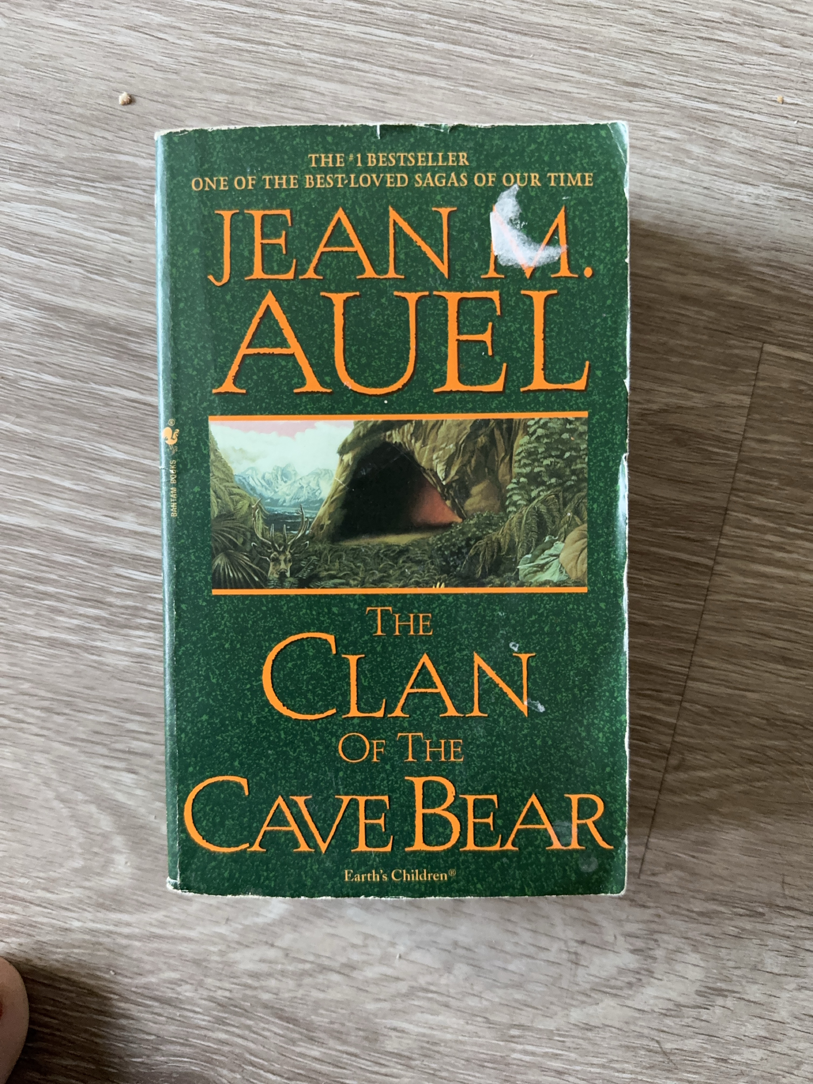 The Clan of the Cave Bear by Jean M. Auel thumbnail