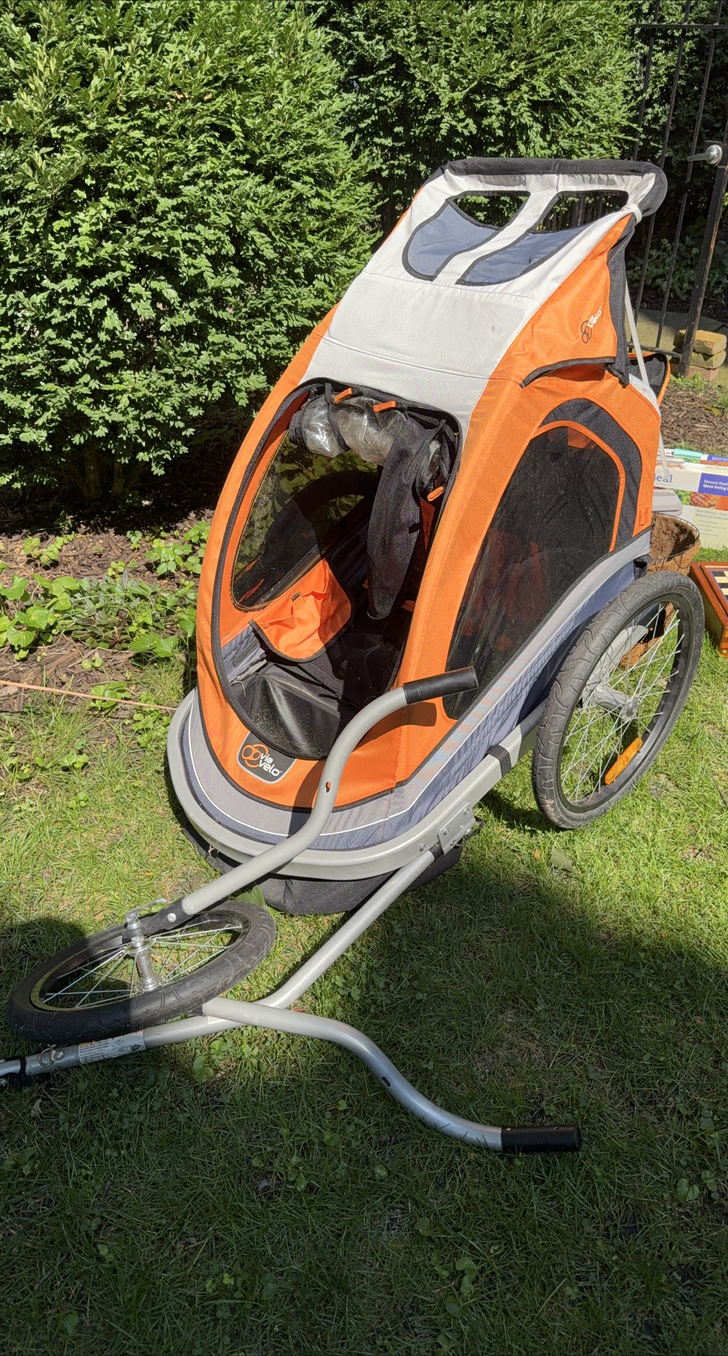 vie Velo Child Bike Trailer/Stroller