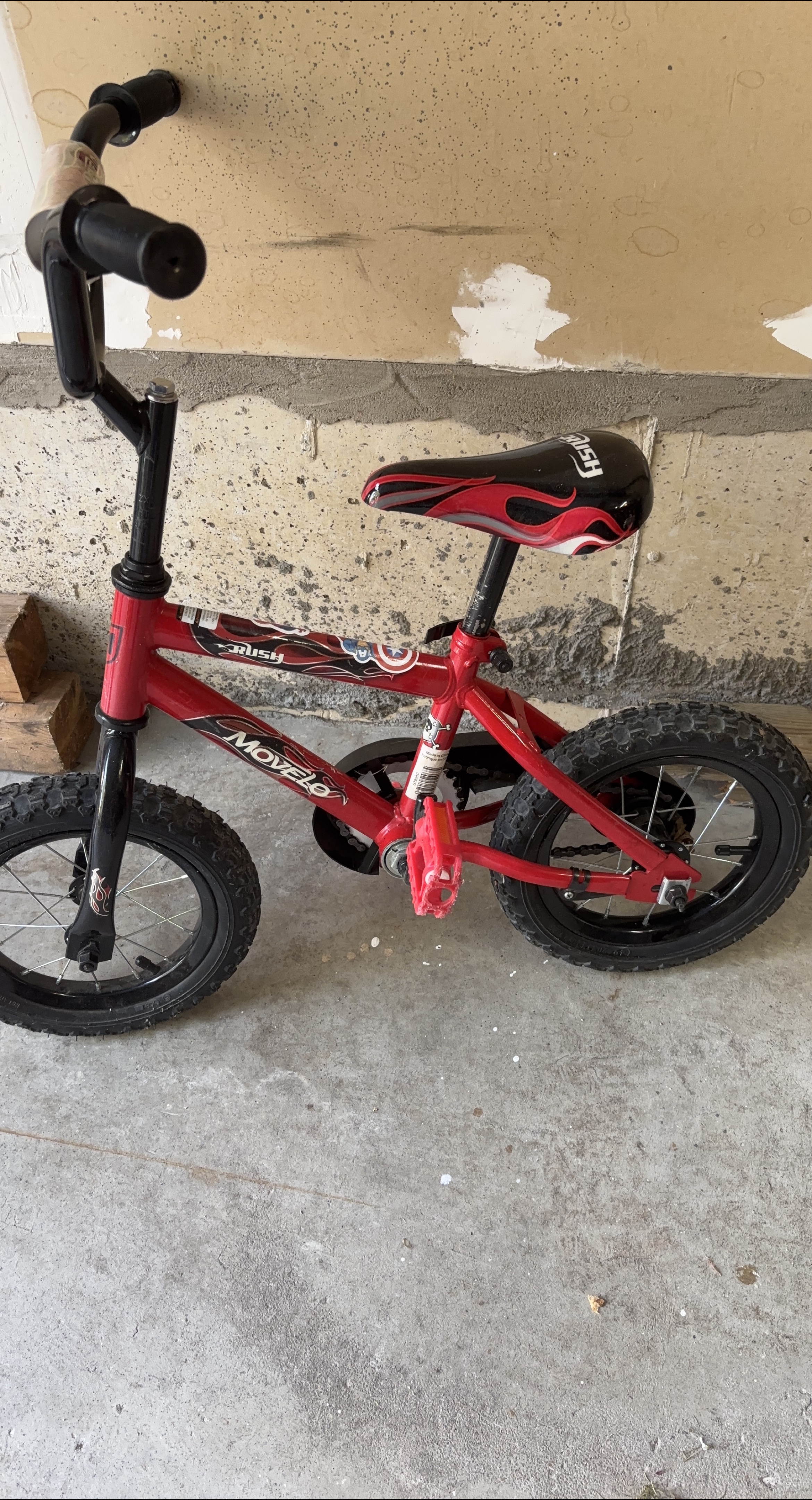 Movelo Kids' Bike - Red thumbnail