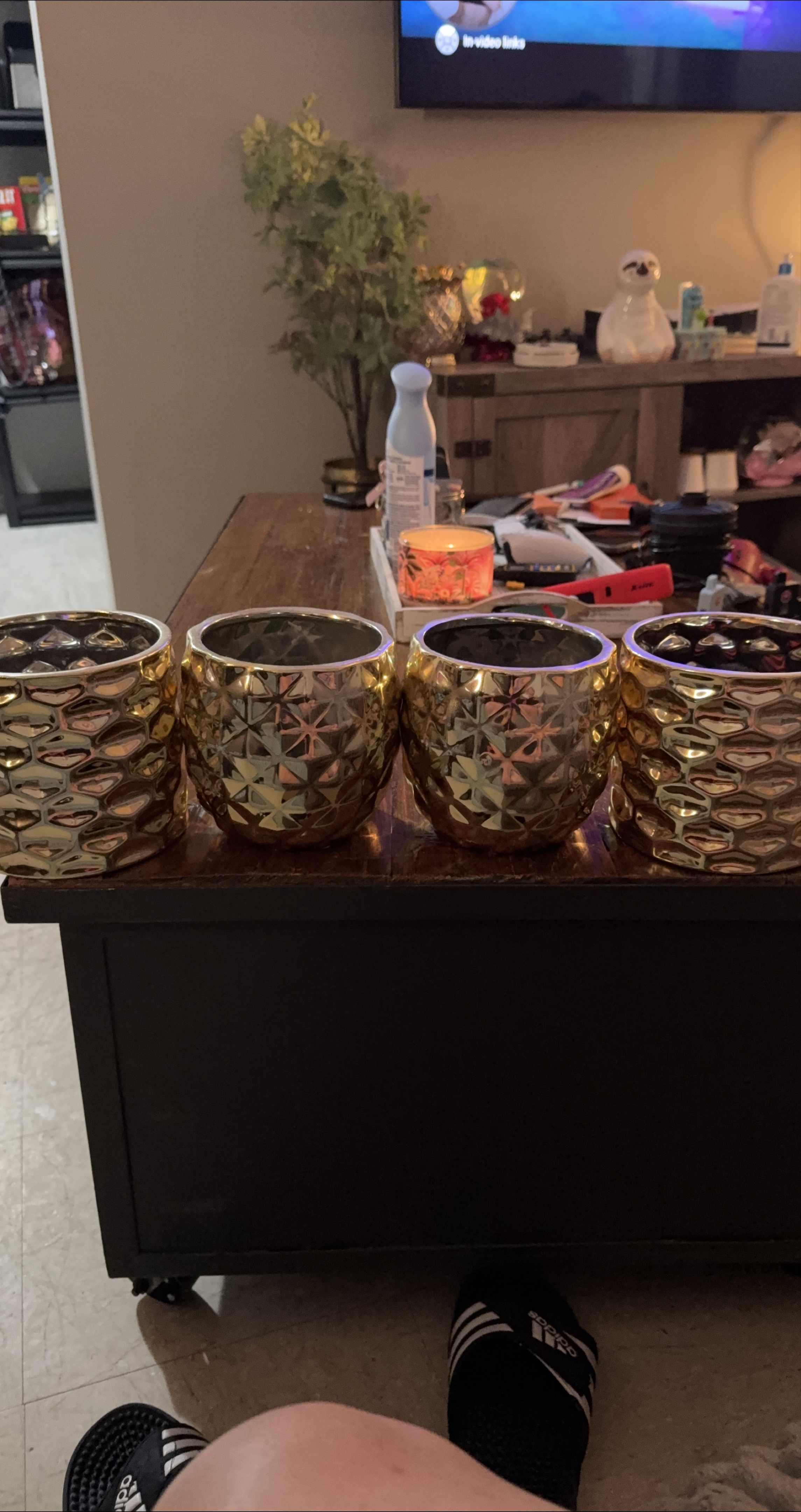 Set of 4 Gold Decorative Planters thumbnail