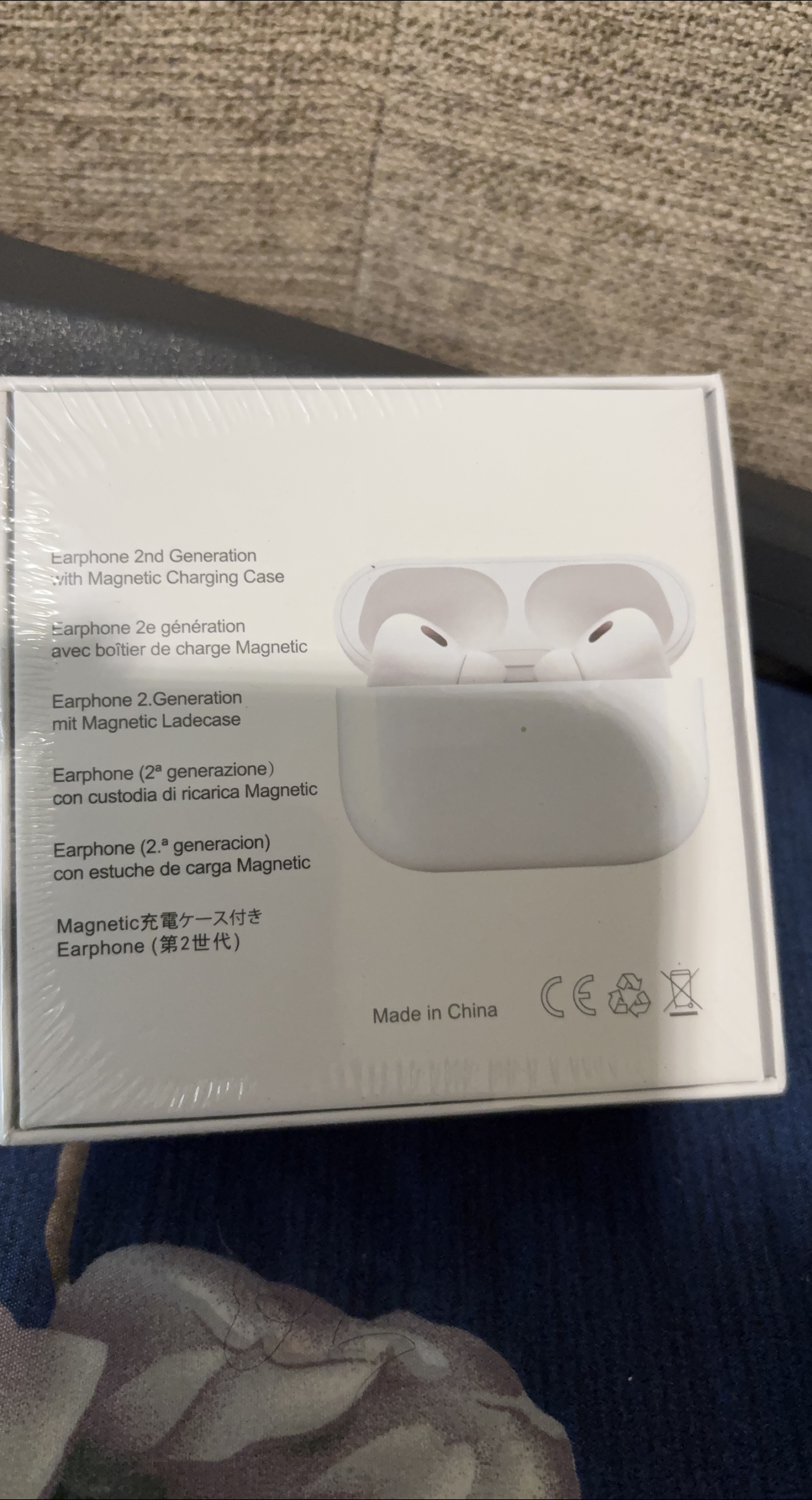 New Apple AirPods 2nd Generation thumbnail