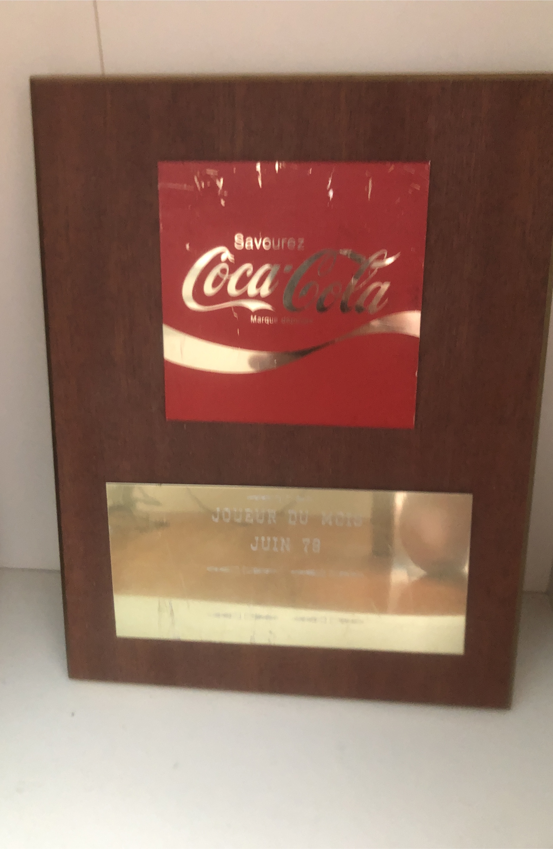 Vintage Coca-Cola Plaque - "Joueur du Mois" thumbnail