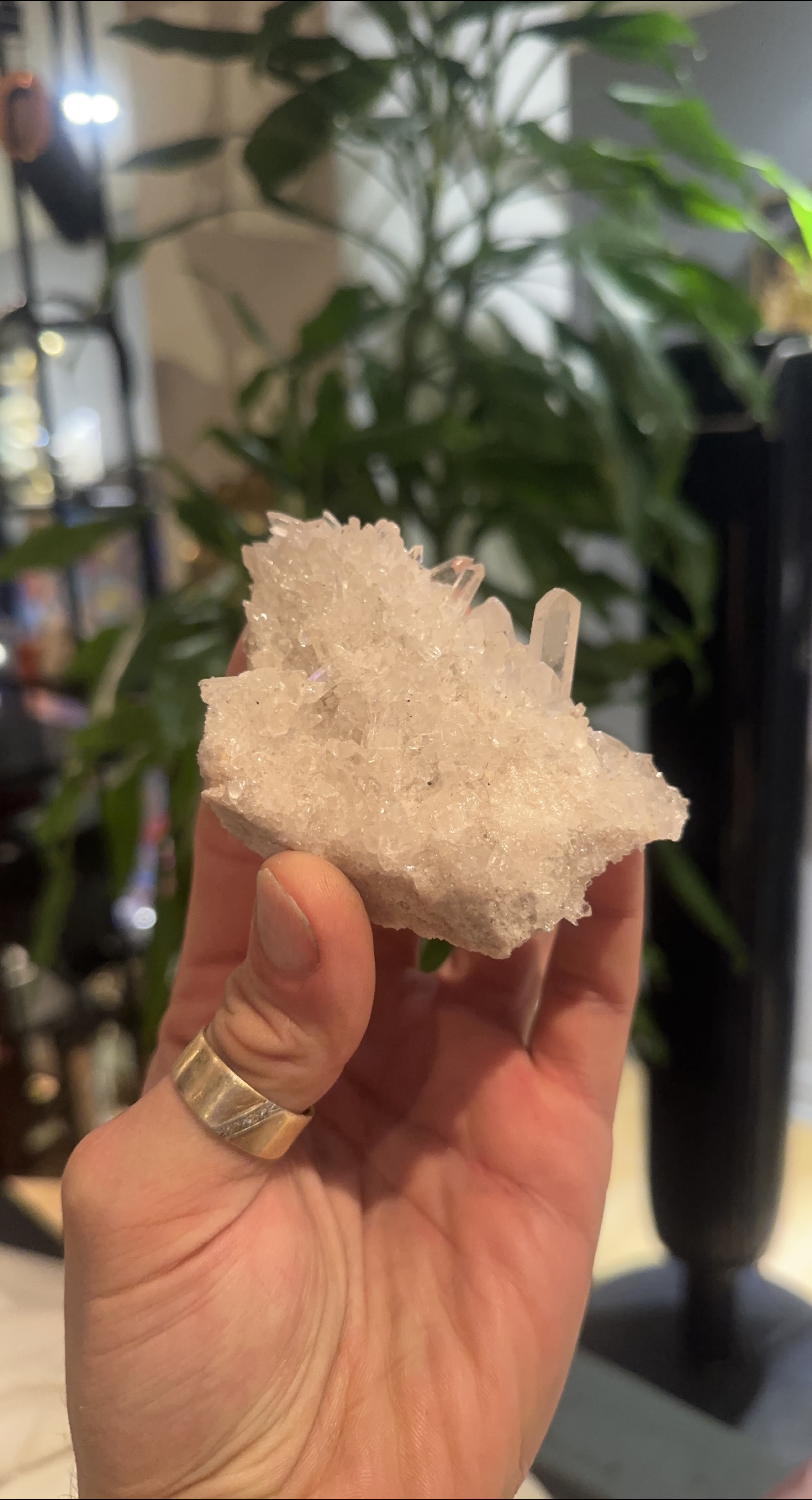 Quartz Crystal Cluster thumbnail