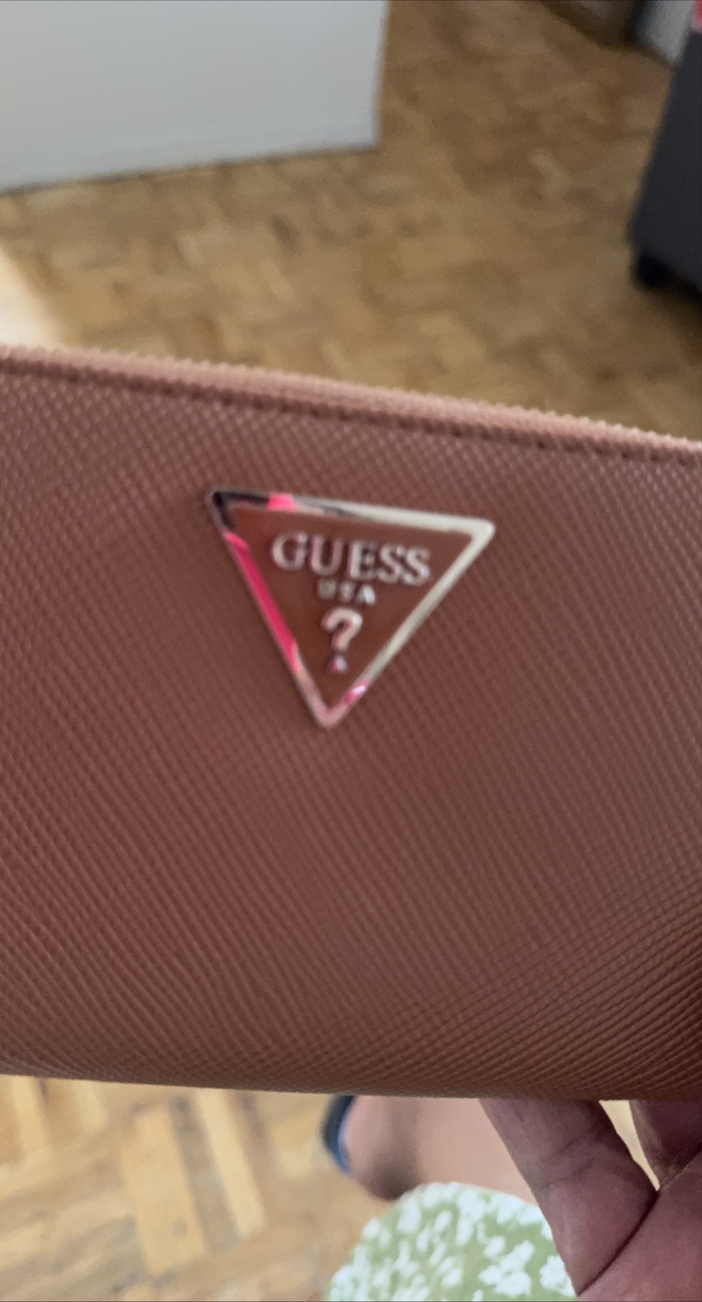 Guess Wallet thumbnail
