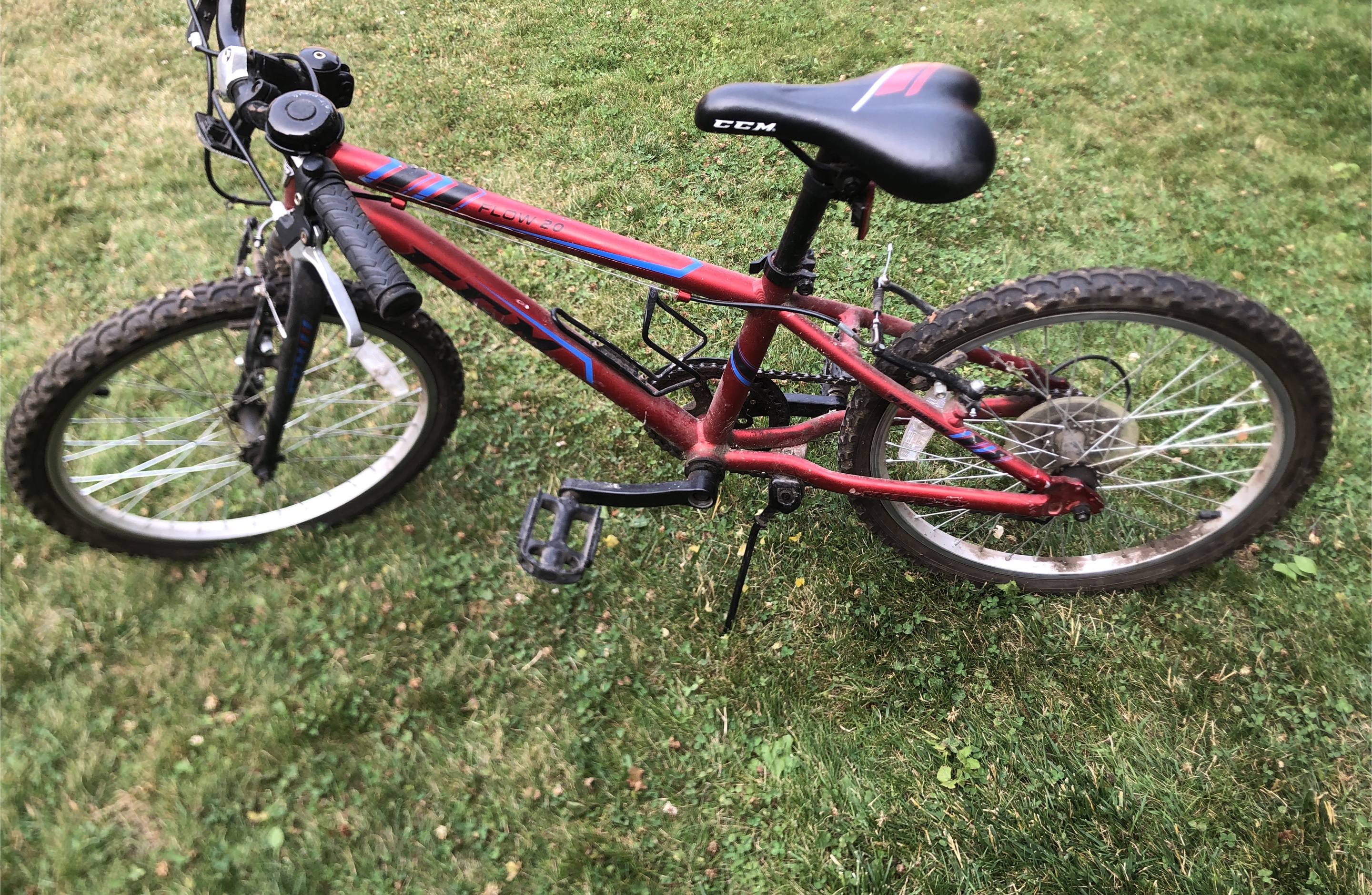 CCM Flow 20 Kids Bike - Red thumbnail