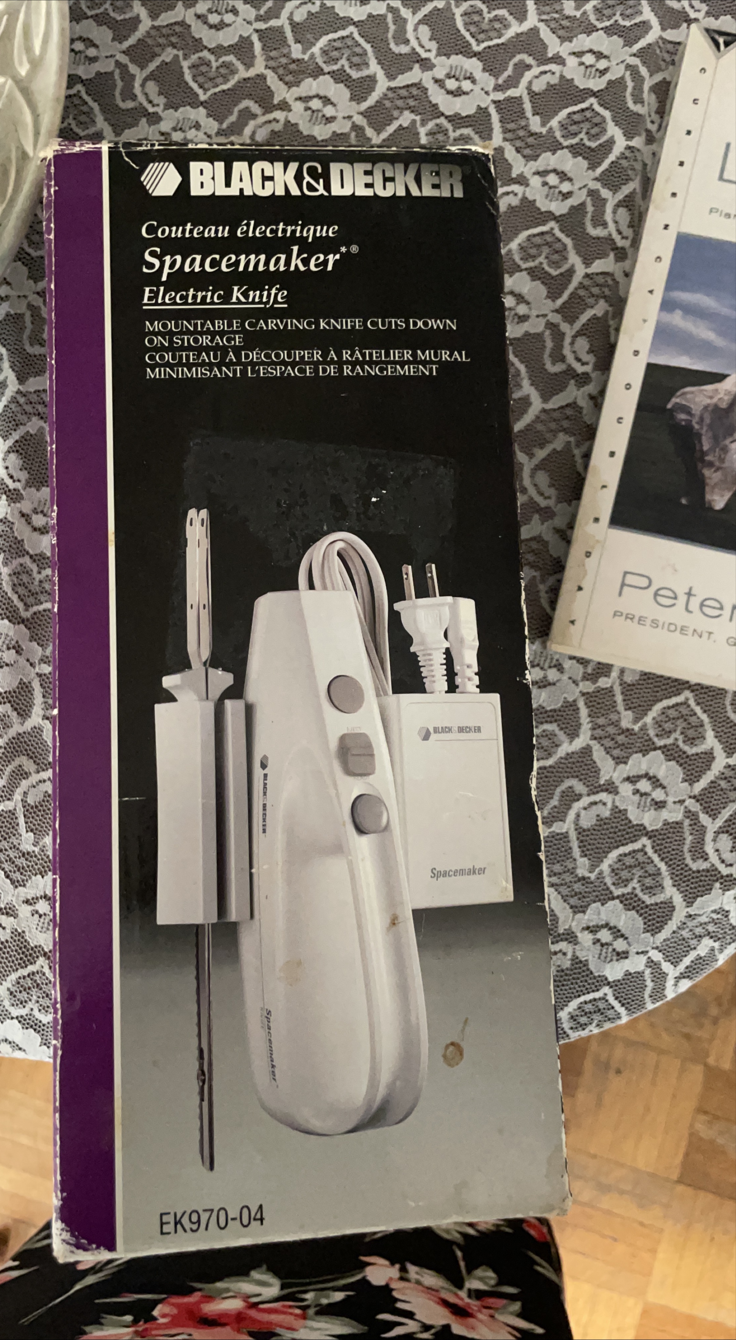 Black & Decker Spacemaker Electric Knife thumbnail