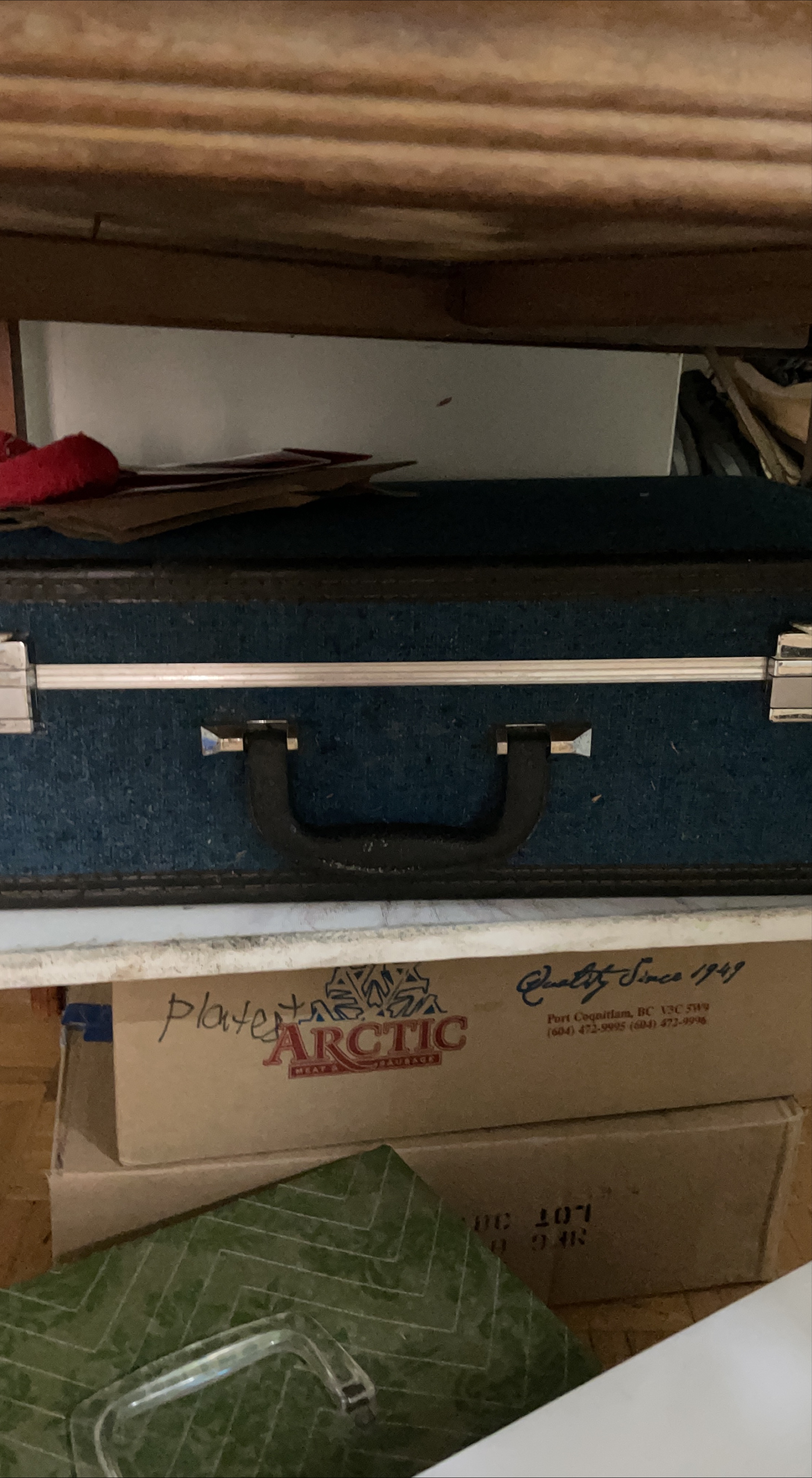 Vintage Suitcase thumbnail