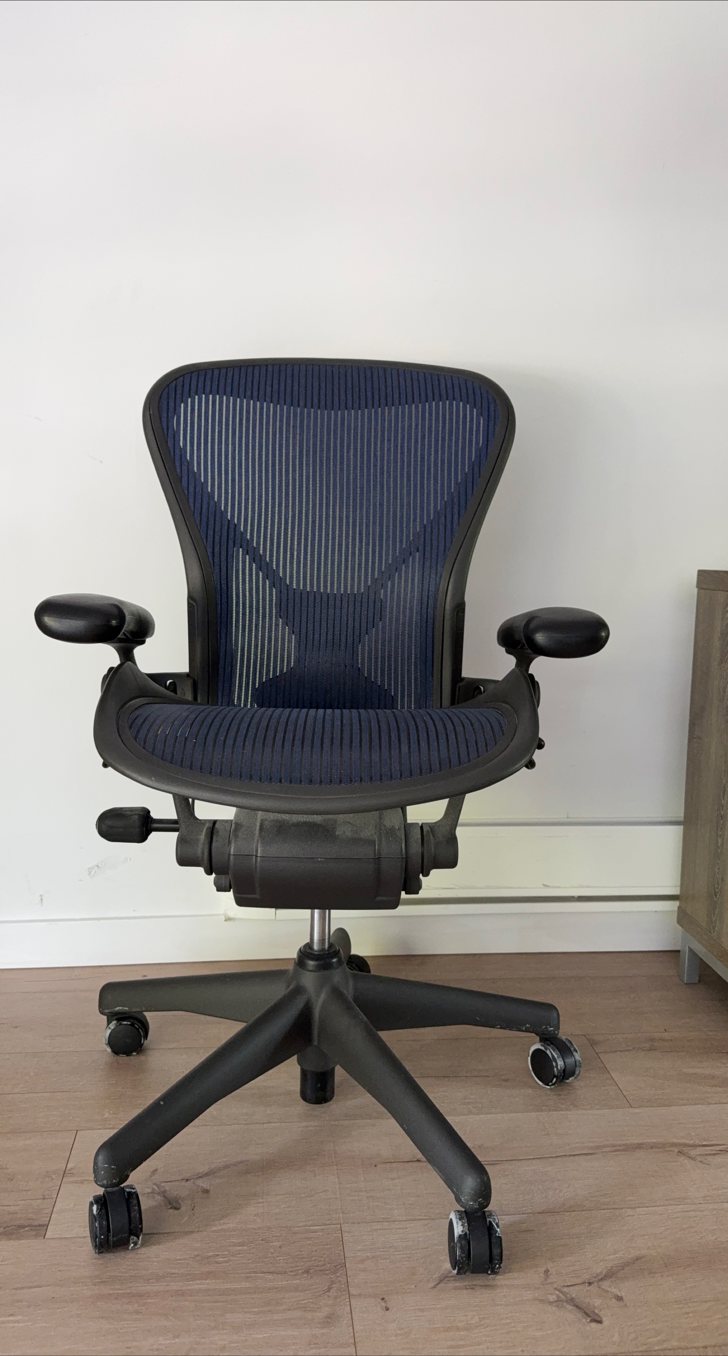 Herman Miller Aeron Chair - Blue thumbnail