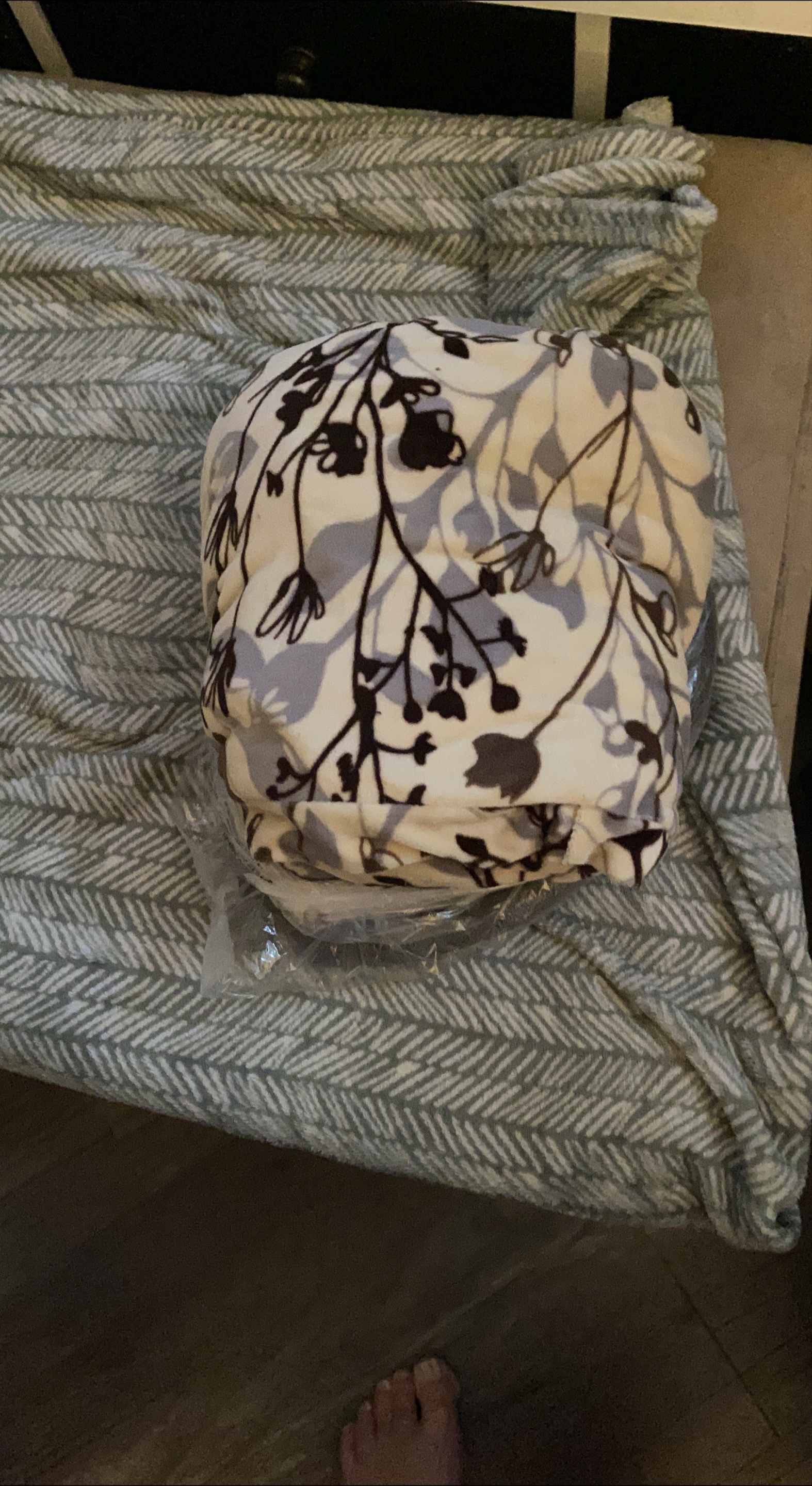 Floral Patterned Fleece chair cover thumbnail