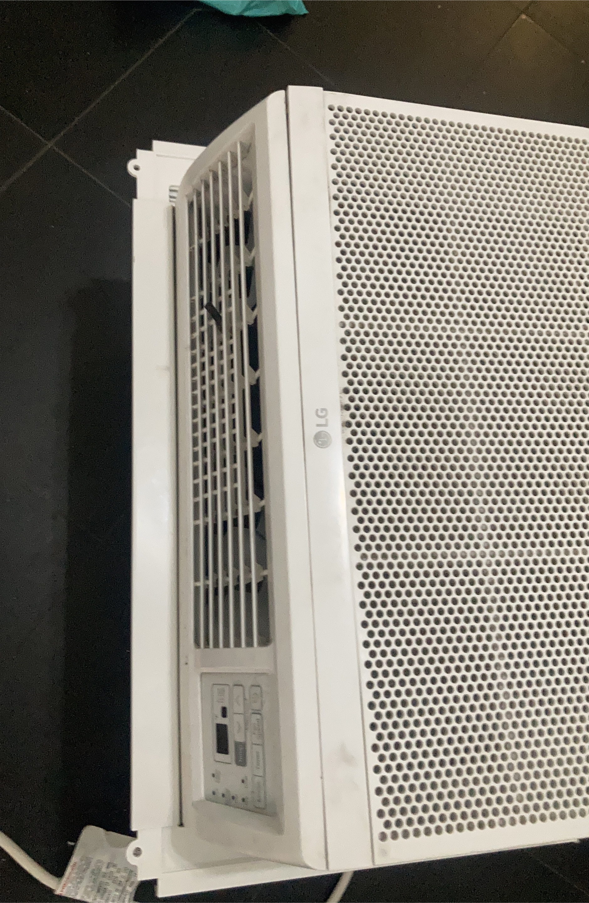 LG Window Air Conditioner thumbnail