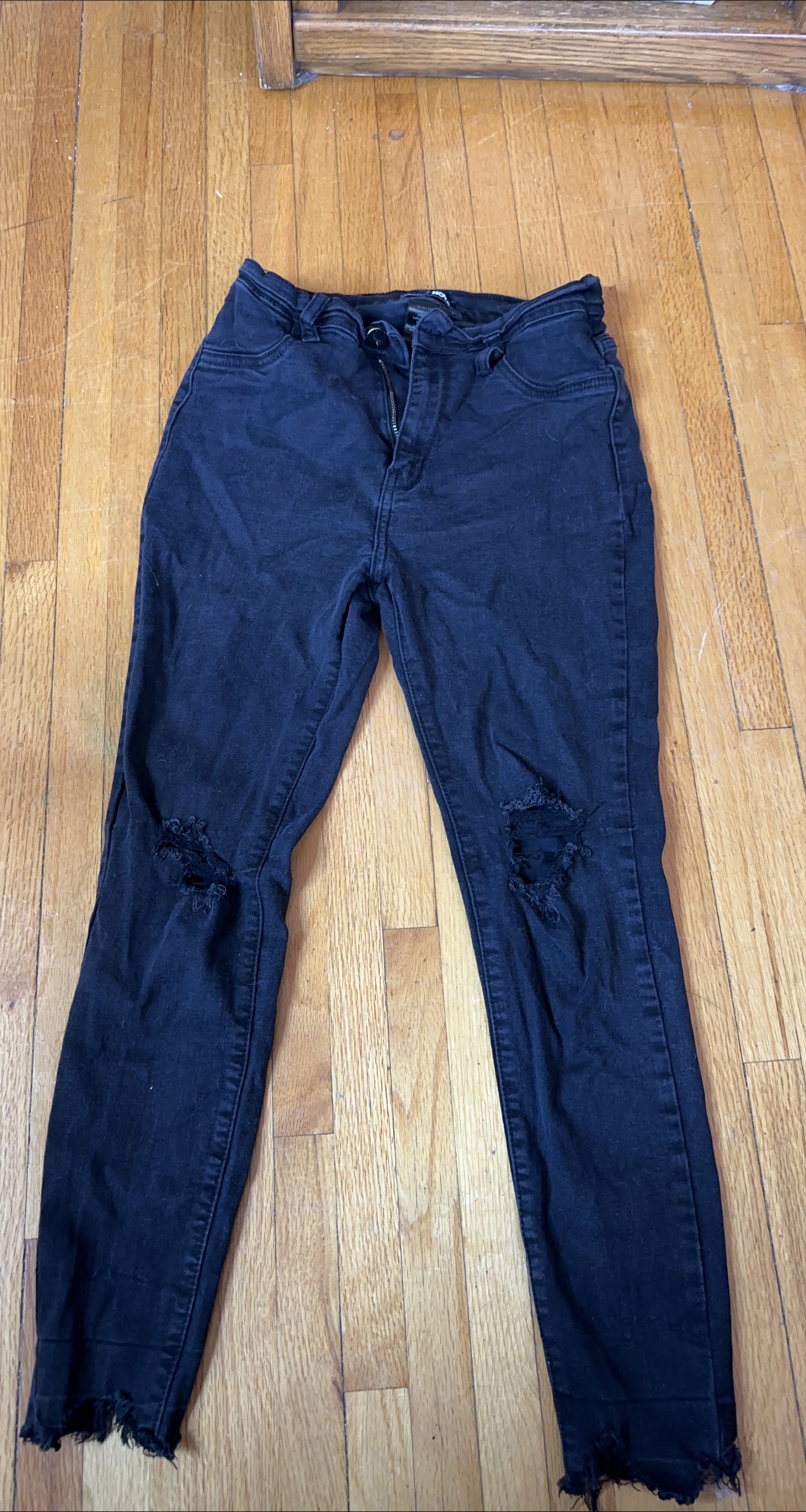 Fashion Nova Black Distressed Jeans - Size 7 thumbnail
