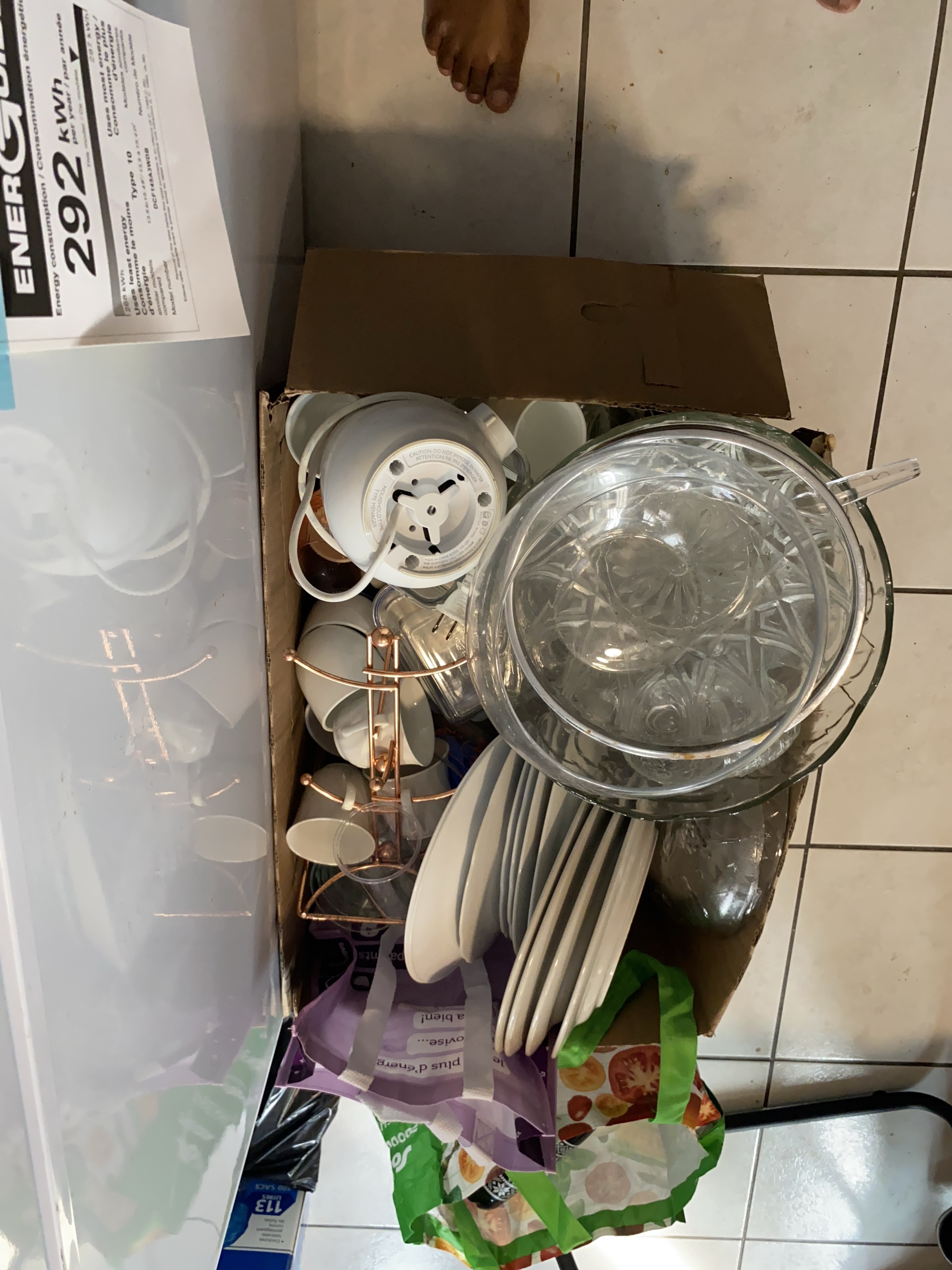 Dishes, Cups, and Bowl Set thumbnail
