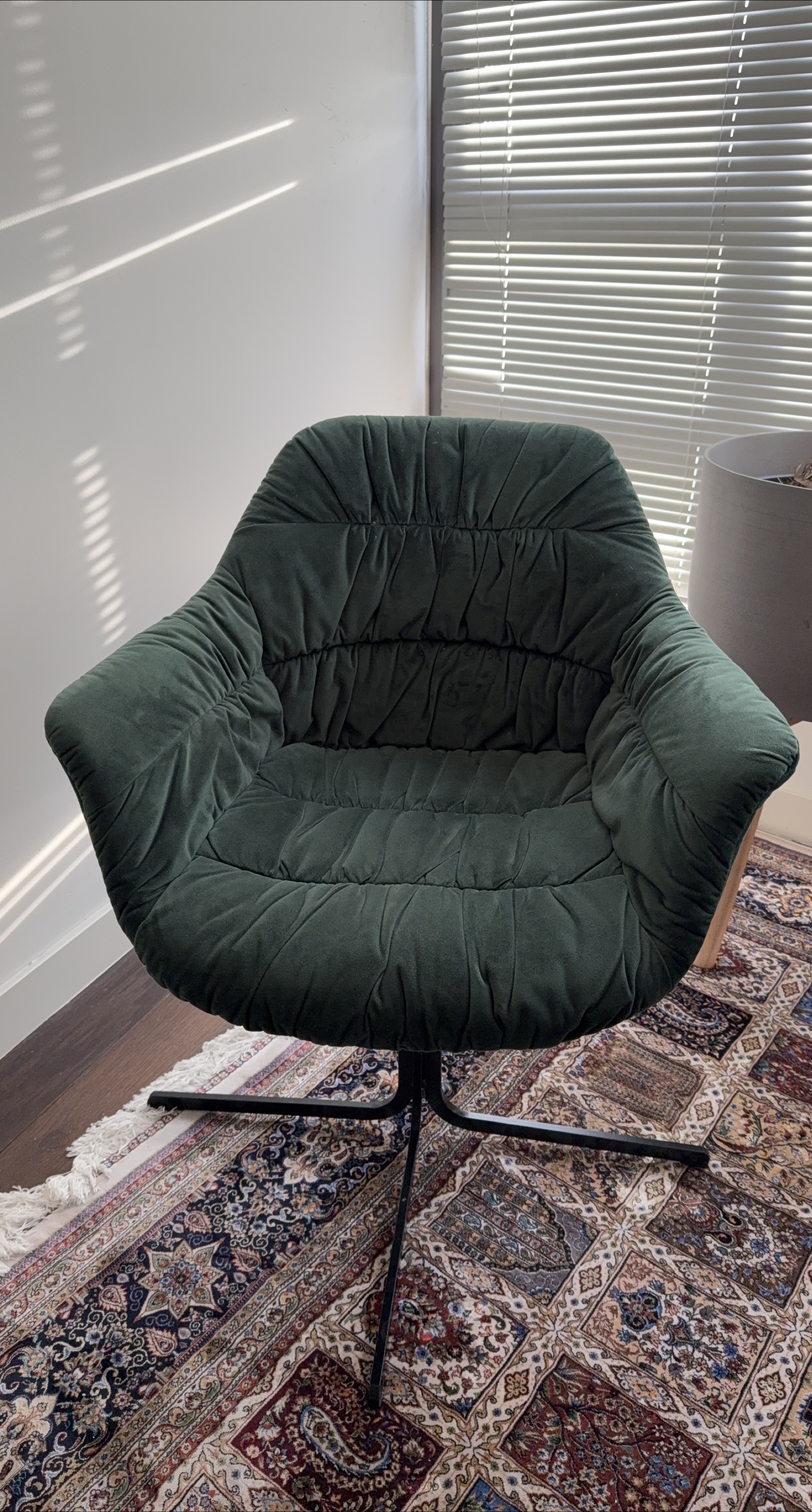 Green Swivel Chairs thumbnail