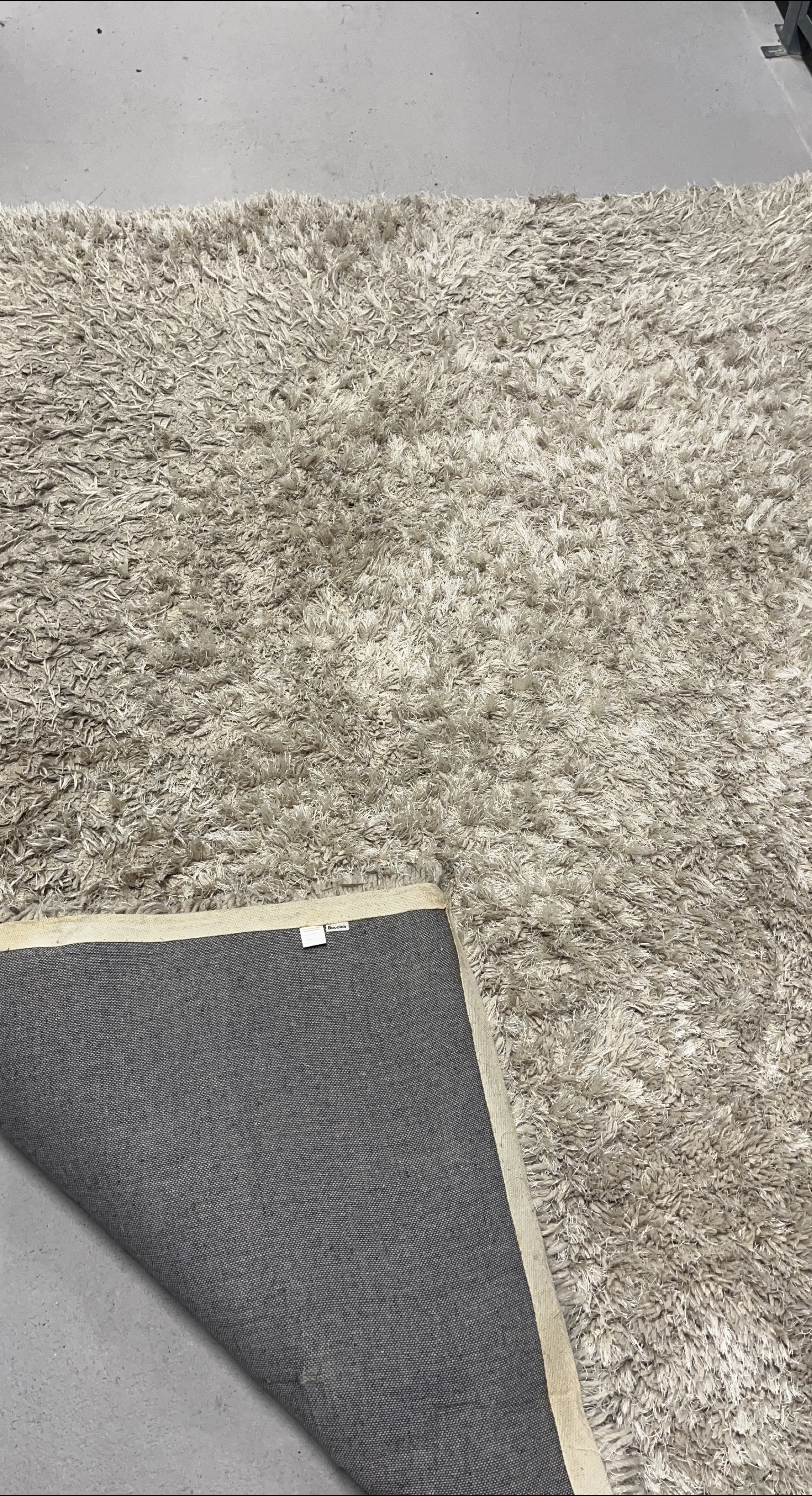 Beige Shaggy Rug thumbnail