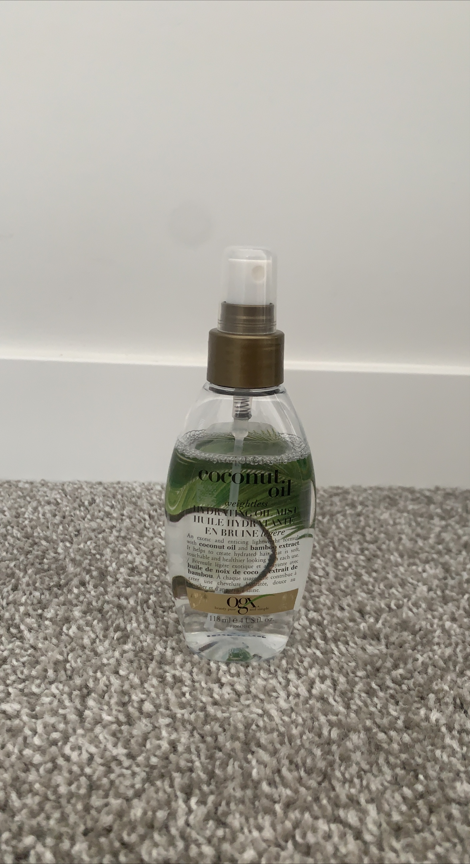 OGX Coconut Oil Hydrating Oil Mist 118ml thumbnail