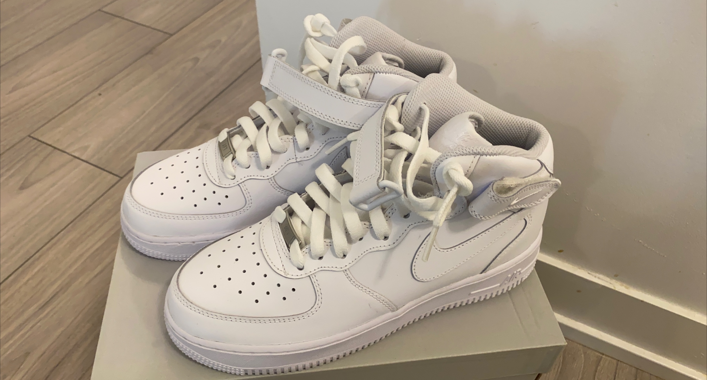Nike Air Force 1 High '07 - White thumbnail