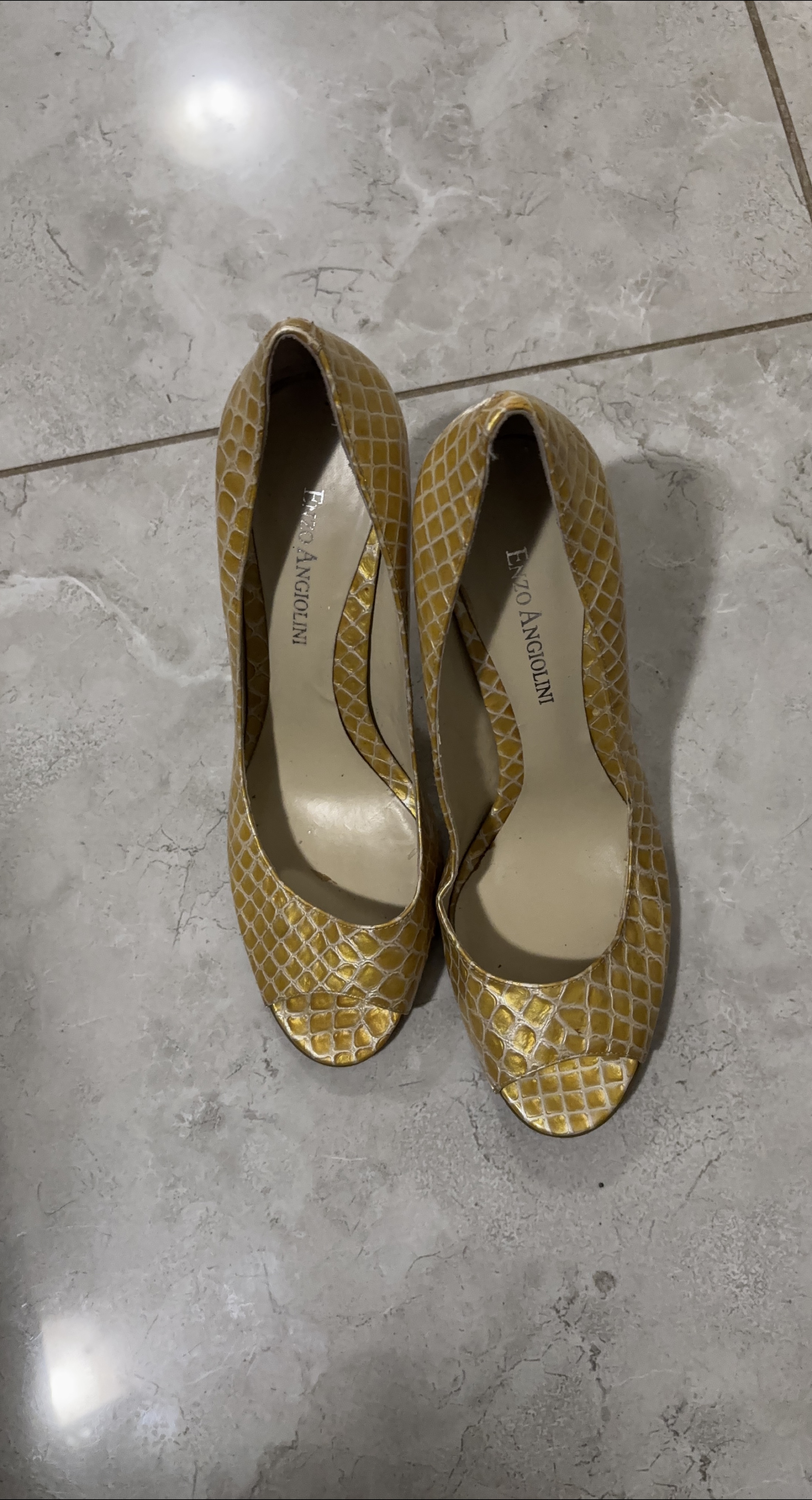 Enzo Angiolini Gold Heels - Size 7M thumbnail