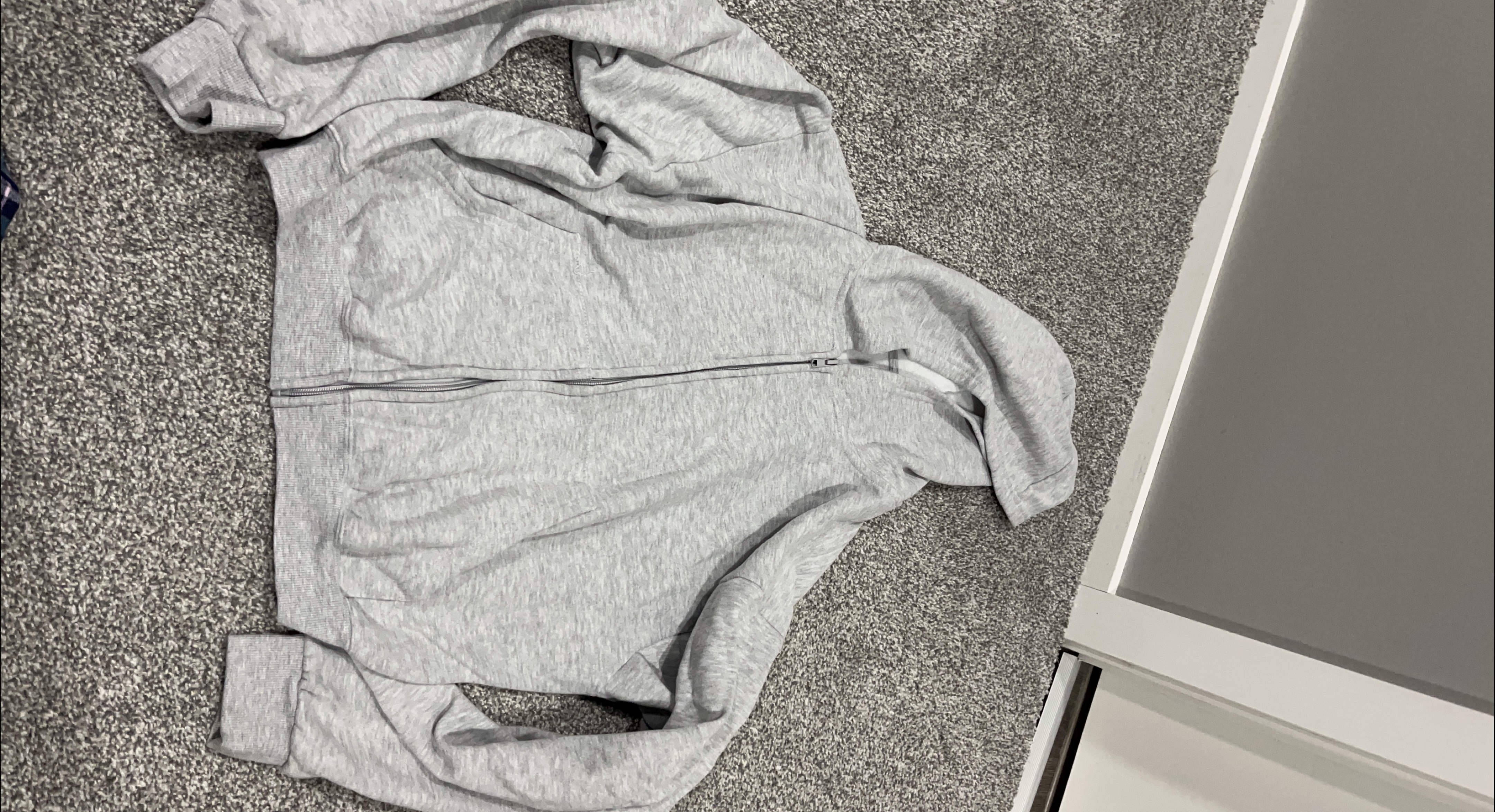 grey cropped zip up thumbnail