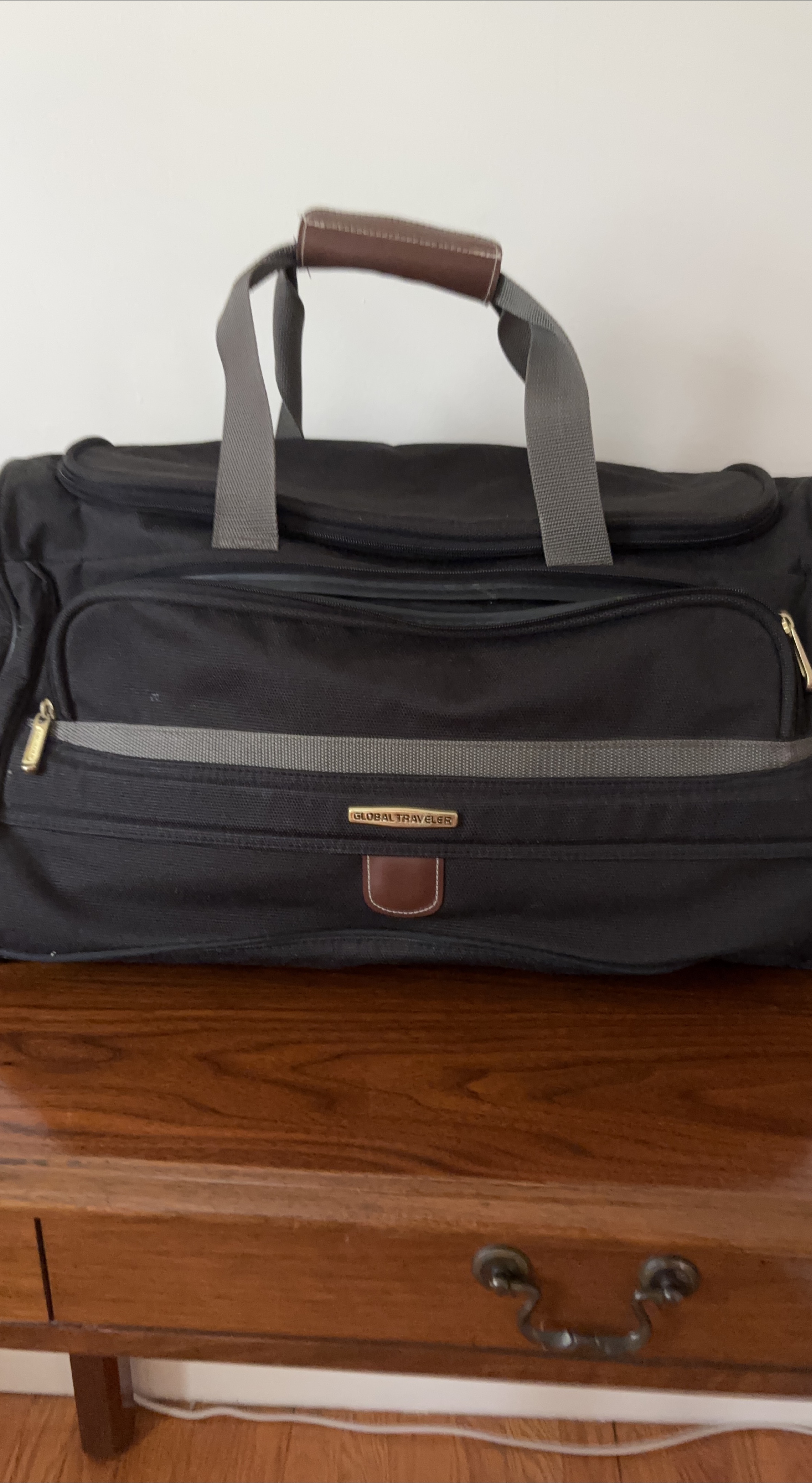 Global Traveler Black Duffel Bag thumbnail