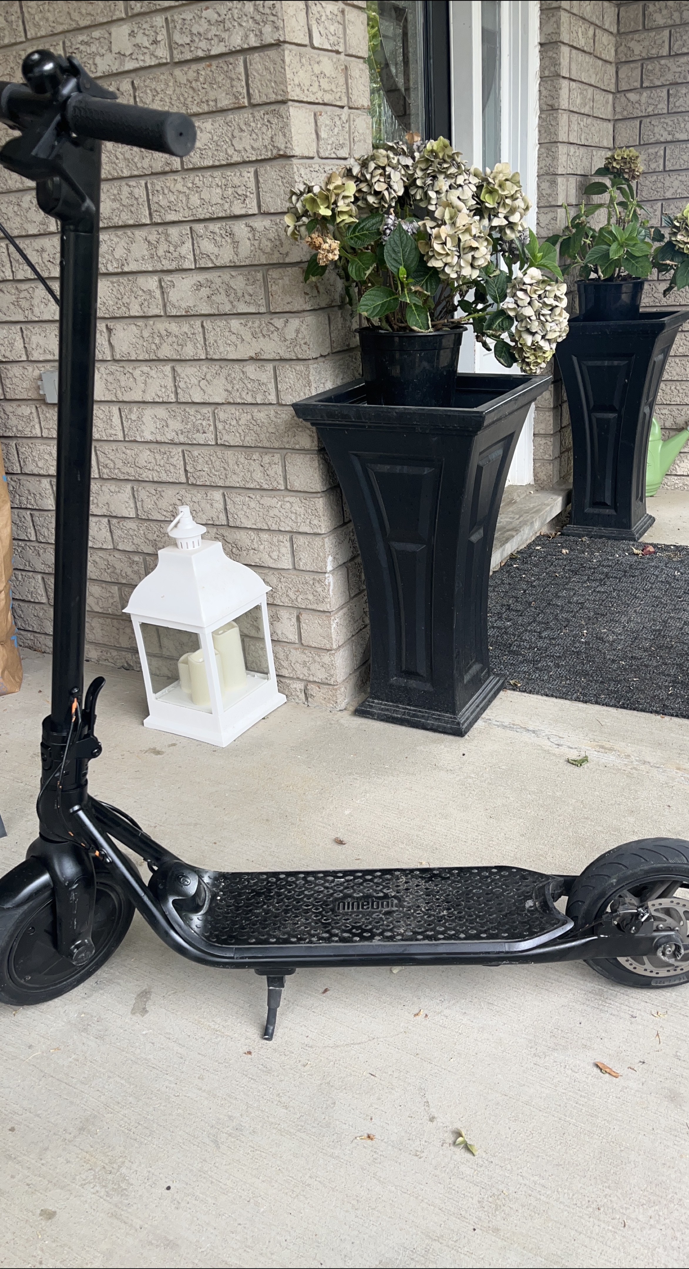 Ninebot Electric Scooter - Black thumbnail