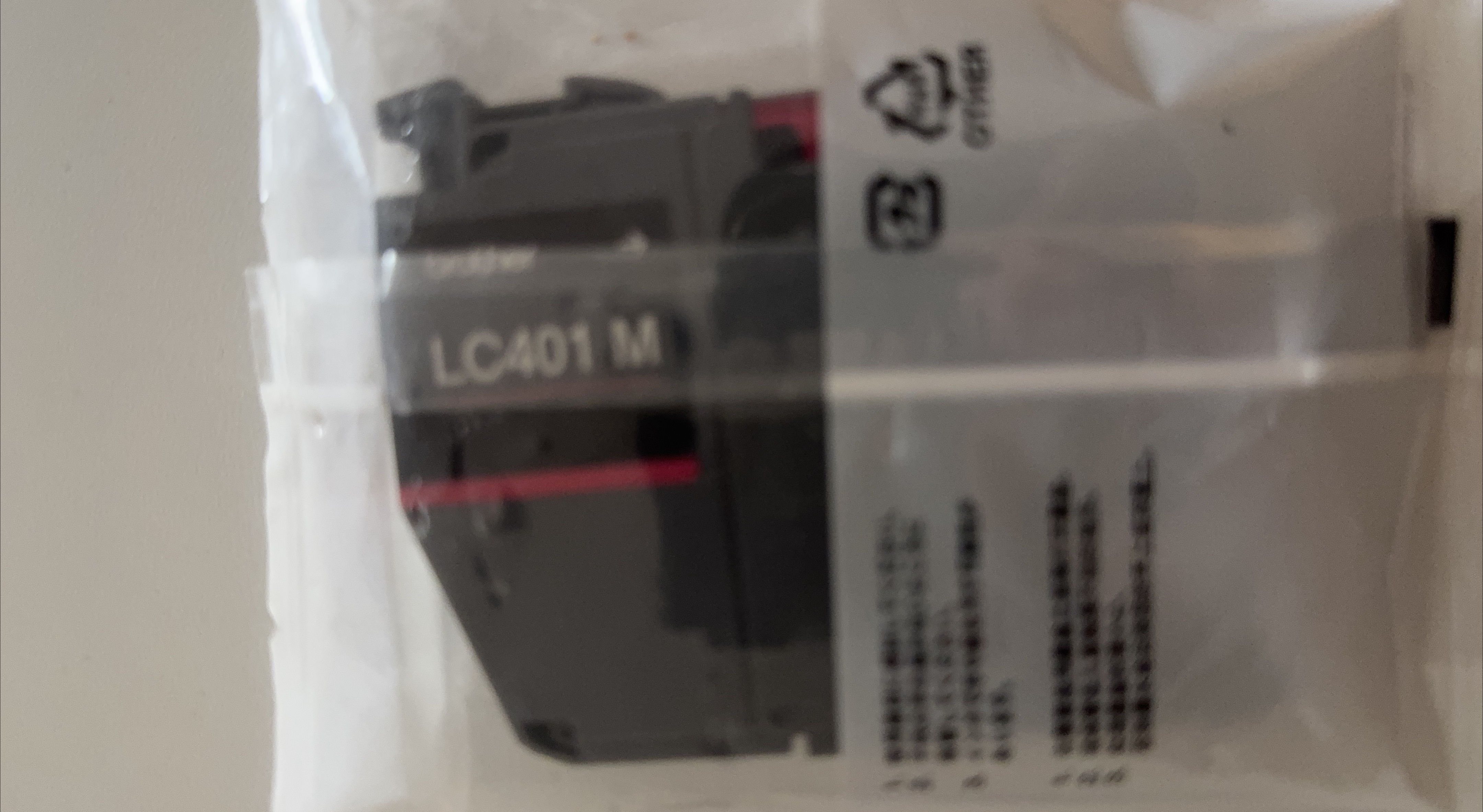 New Brother LC401M Magenta Ink Cartridge thumbnail