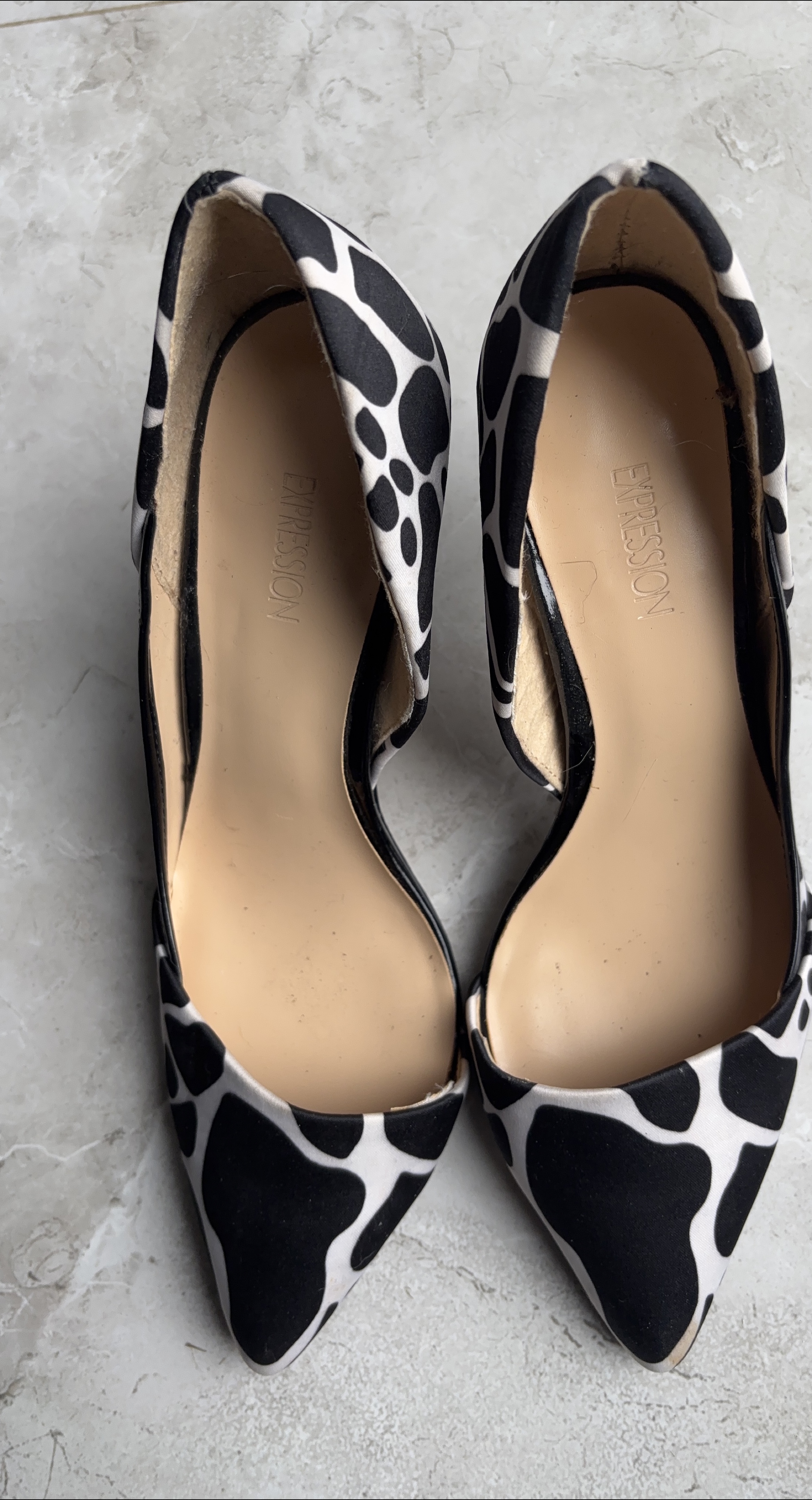 Expression Heels - Black & White Pattern Size 7 thumbnail