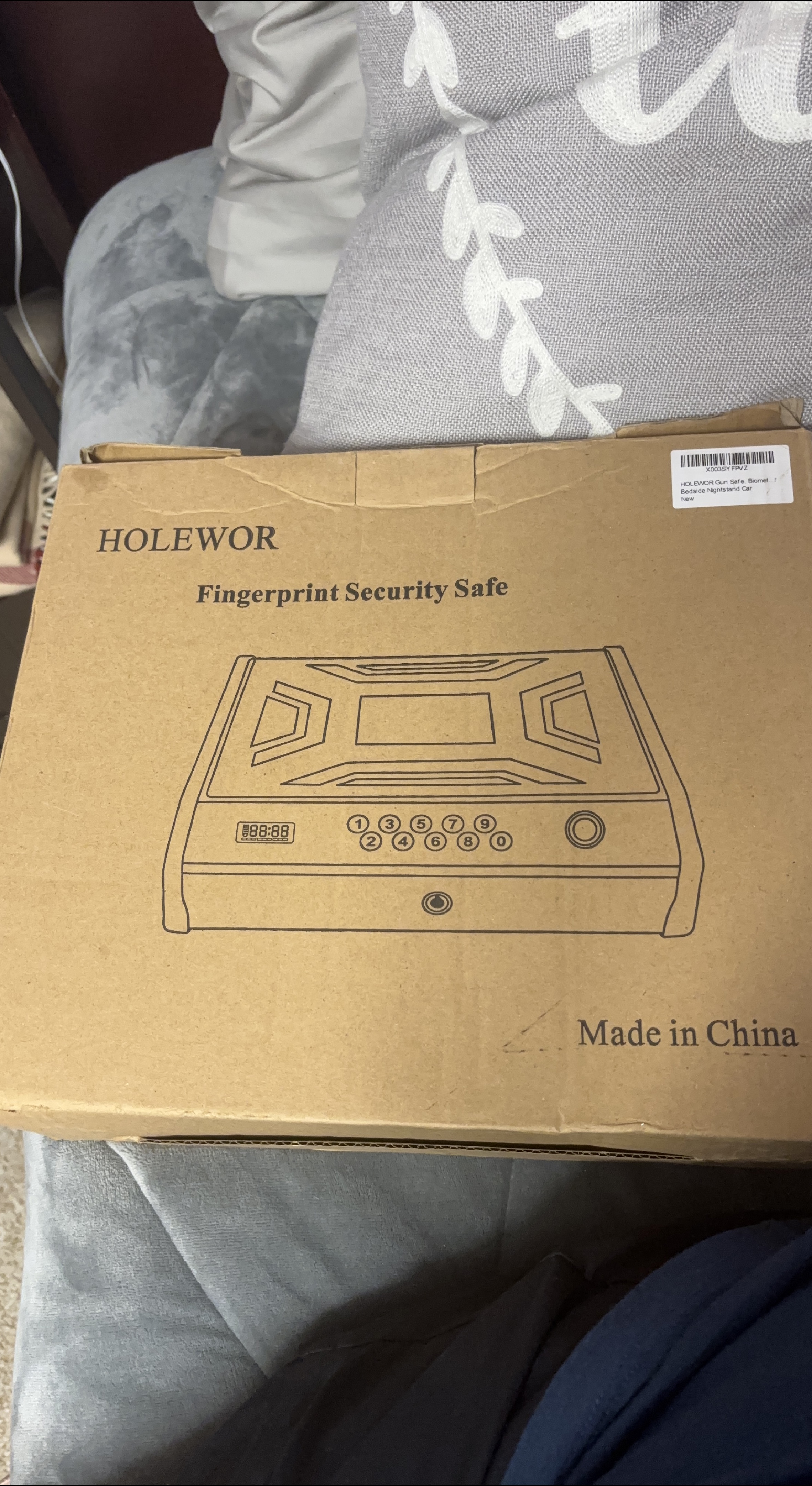 HOLEWOR Fingerprint Security Safe - Like New!