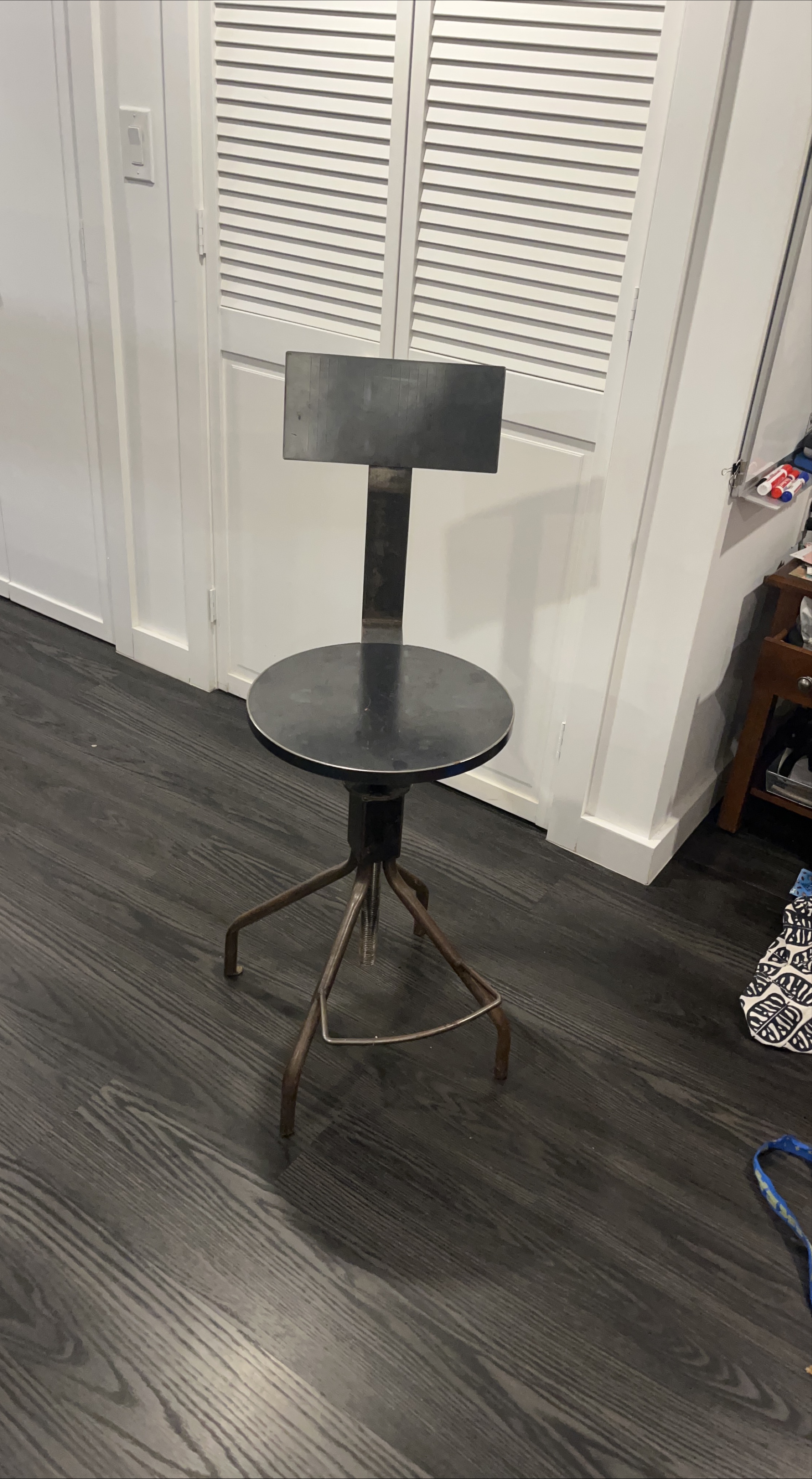 Industrial Style Metal Bar Stools thumbnail