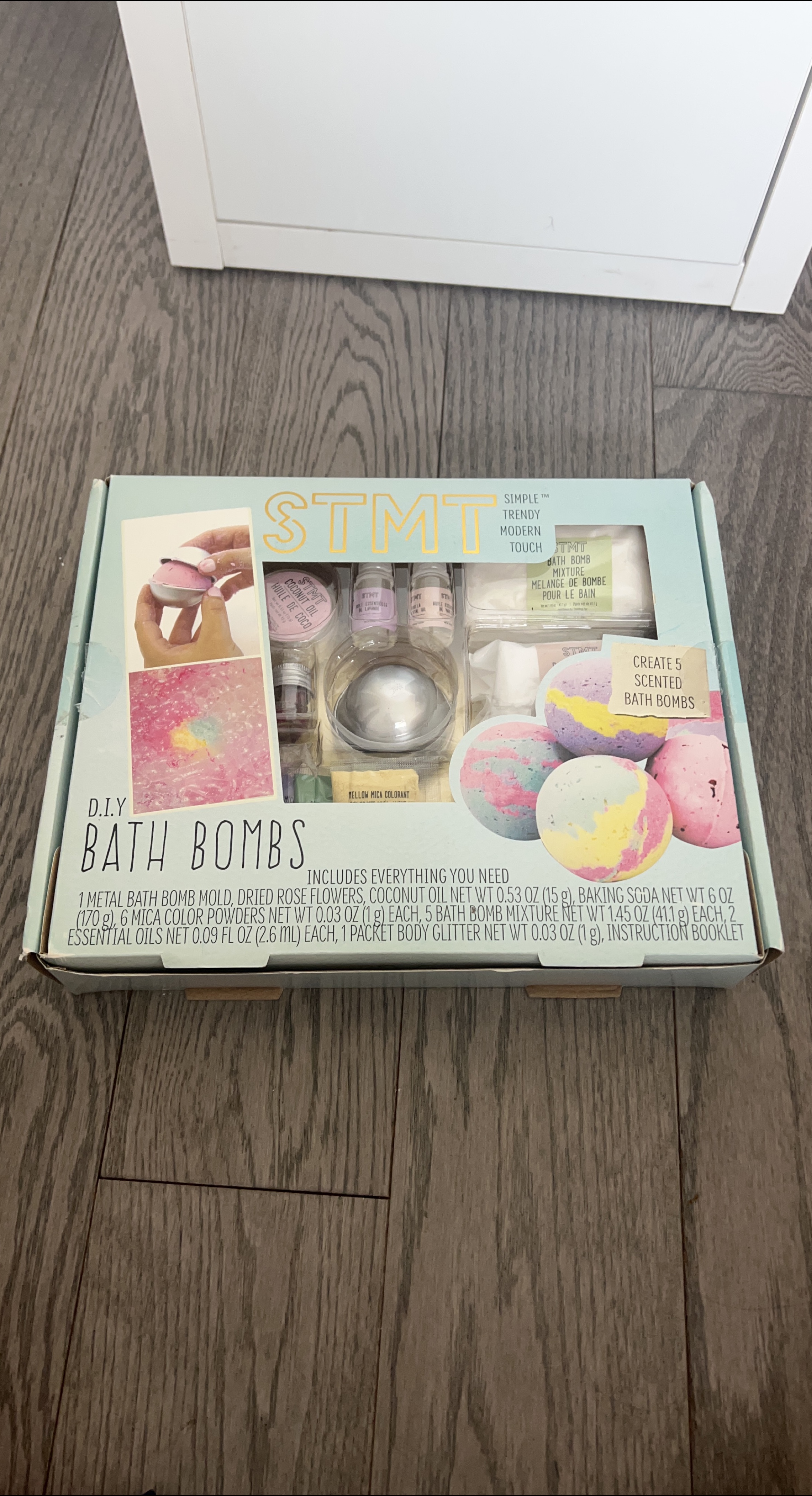STMT DIY Bath Bombs Kit - New! thumbnail