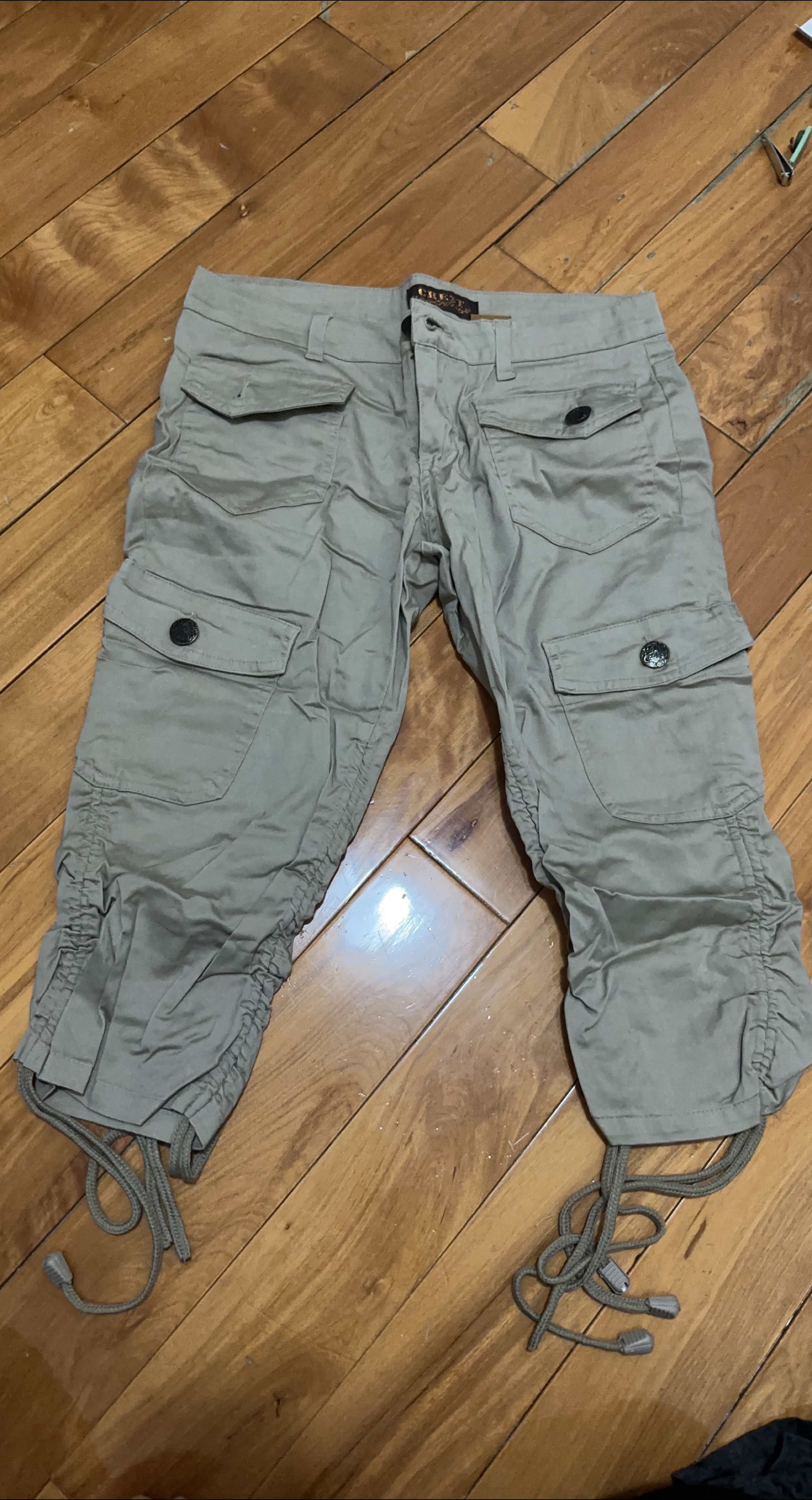 CREEK Cargo Capri Pants
