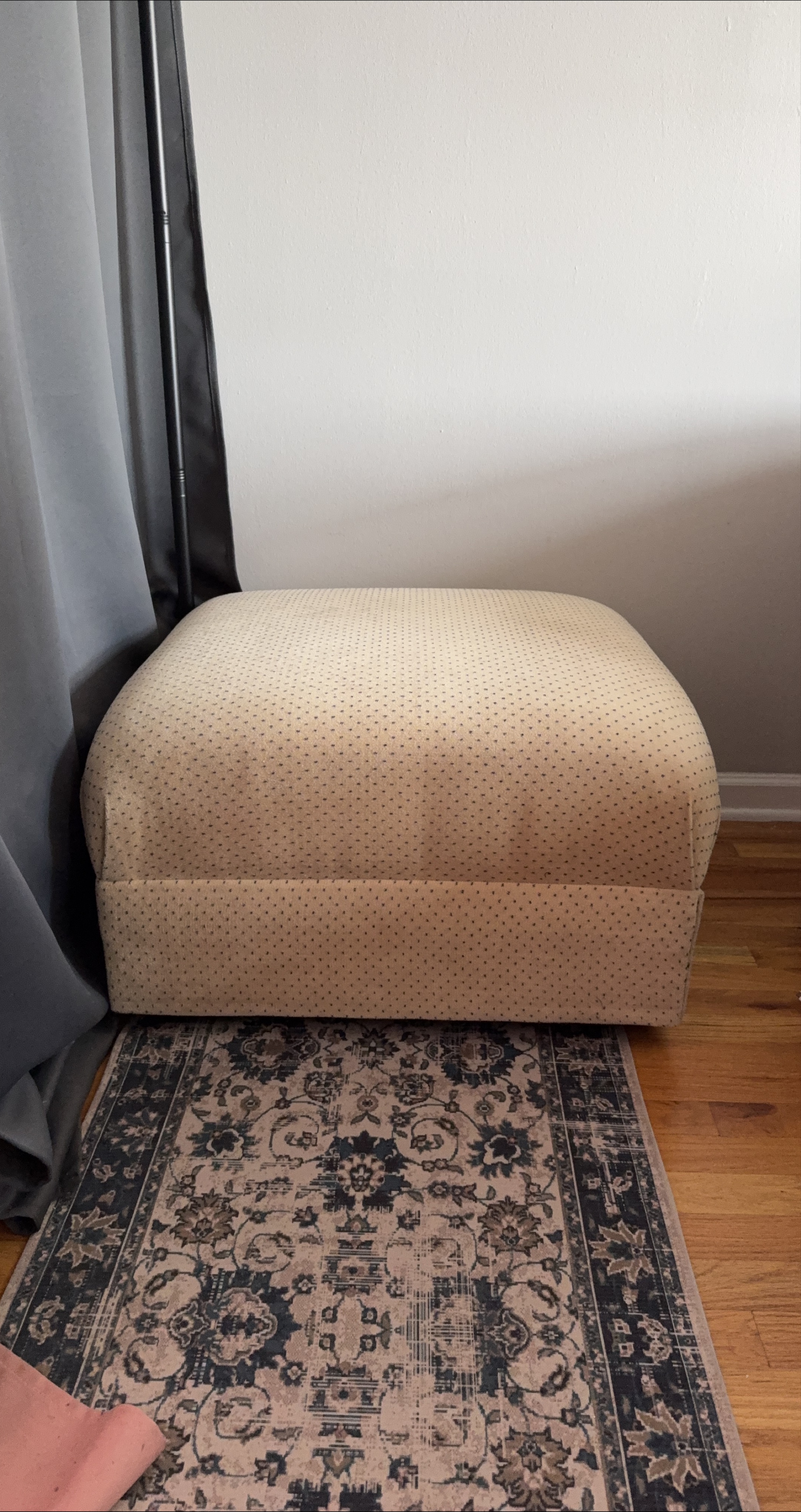 Beige Ottoman Footrest with wheels thumbnail