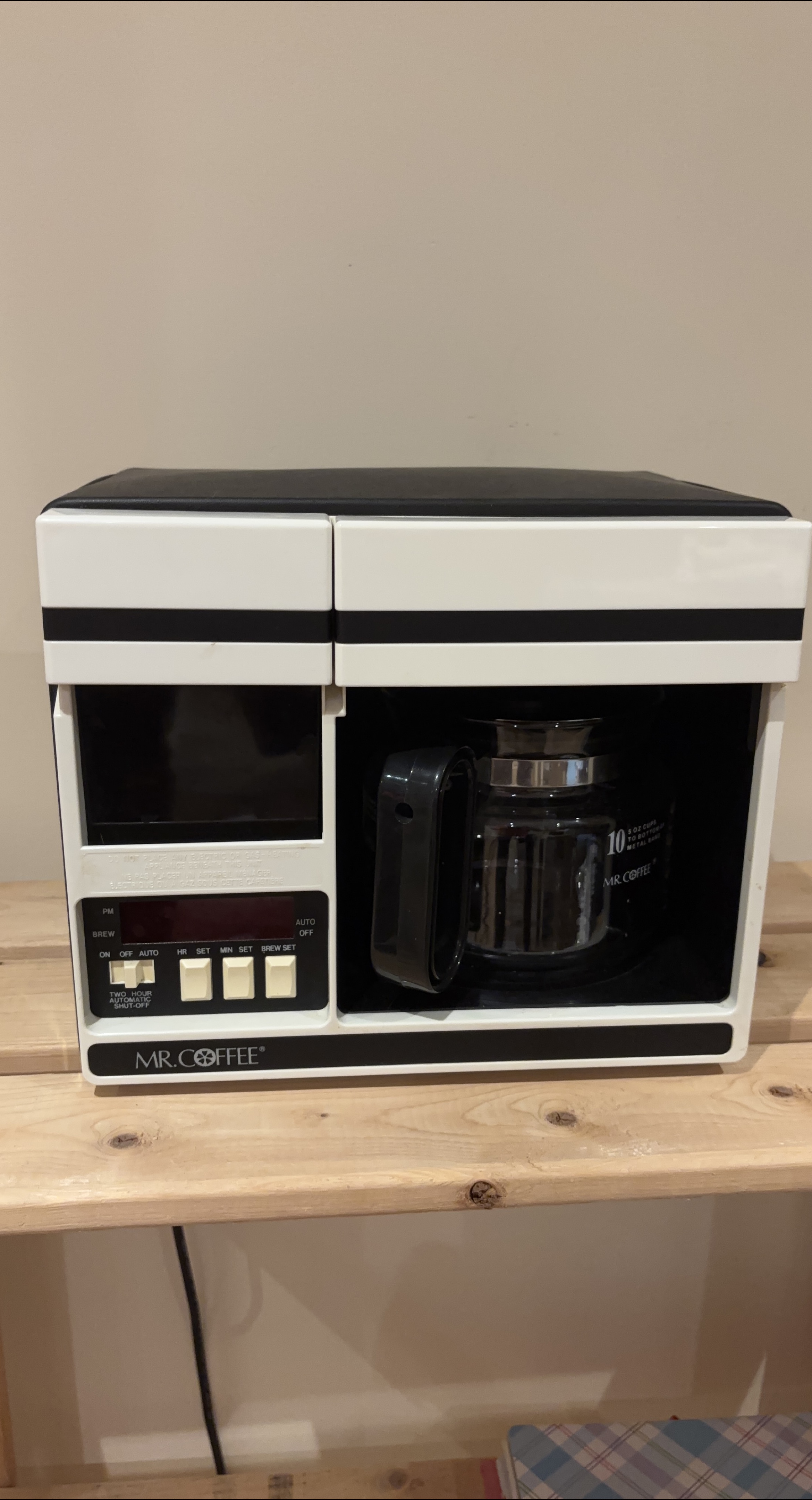 Mr. Coffee 10-Cup Coffee Maker thumbnail