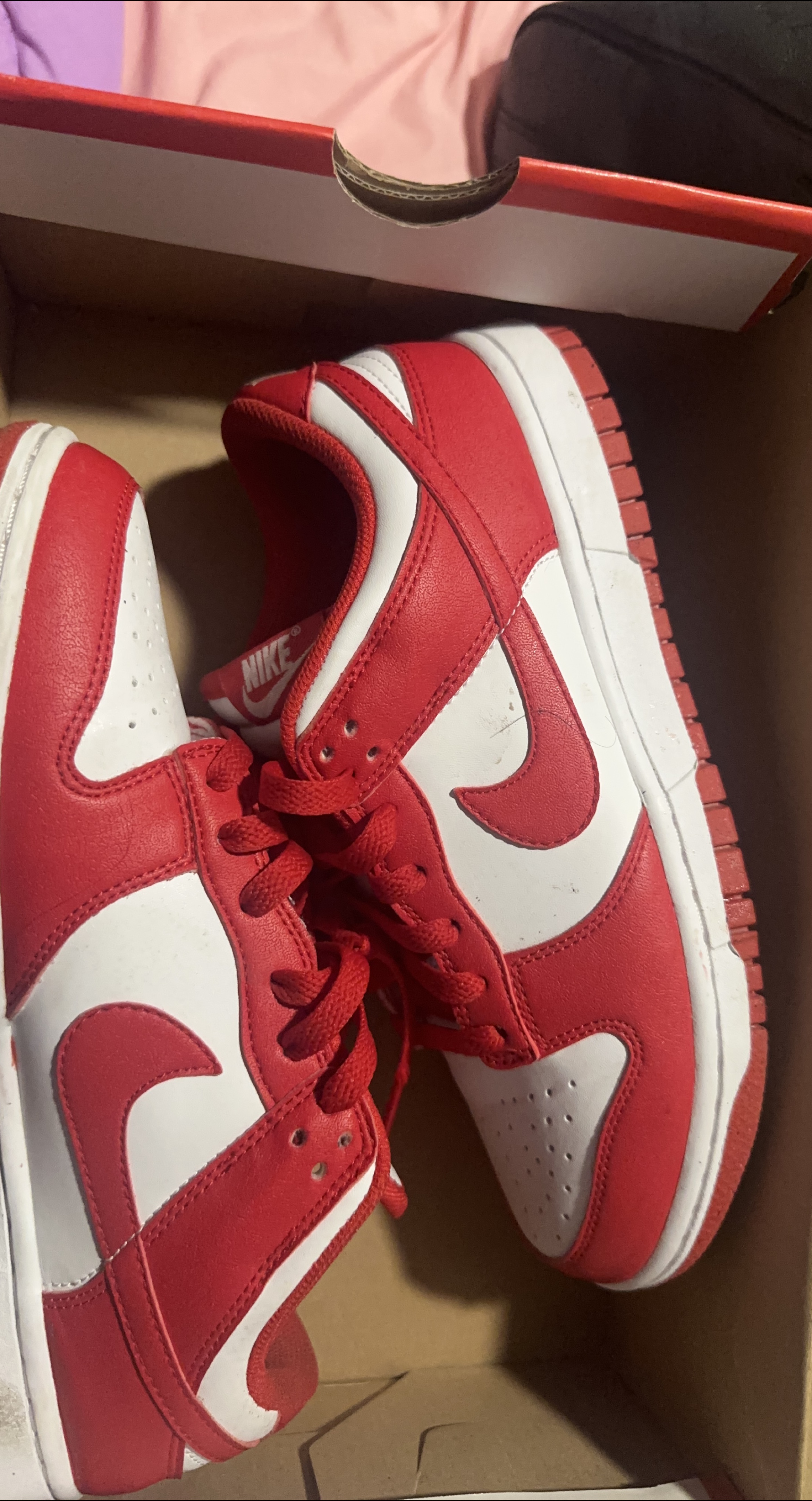 Nike Dunk Low Red/White image indicator(1)