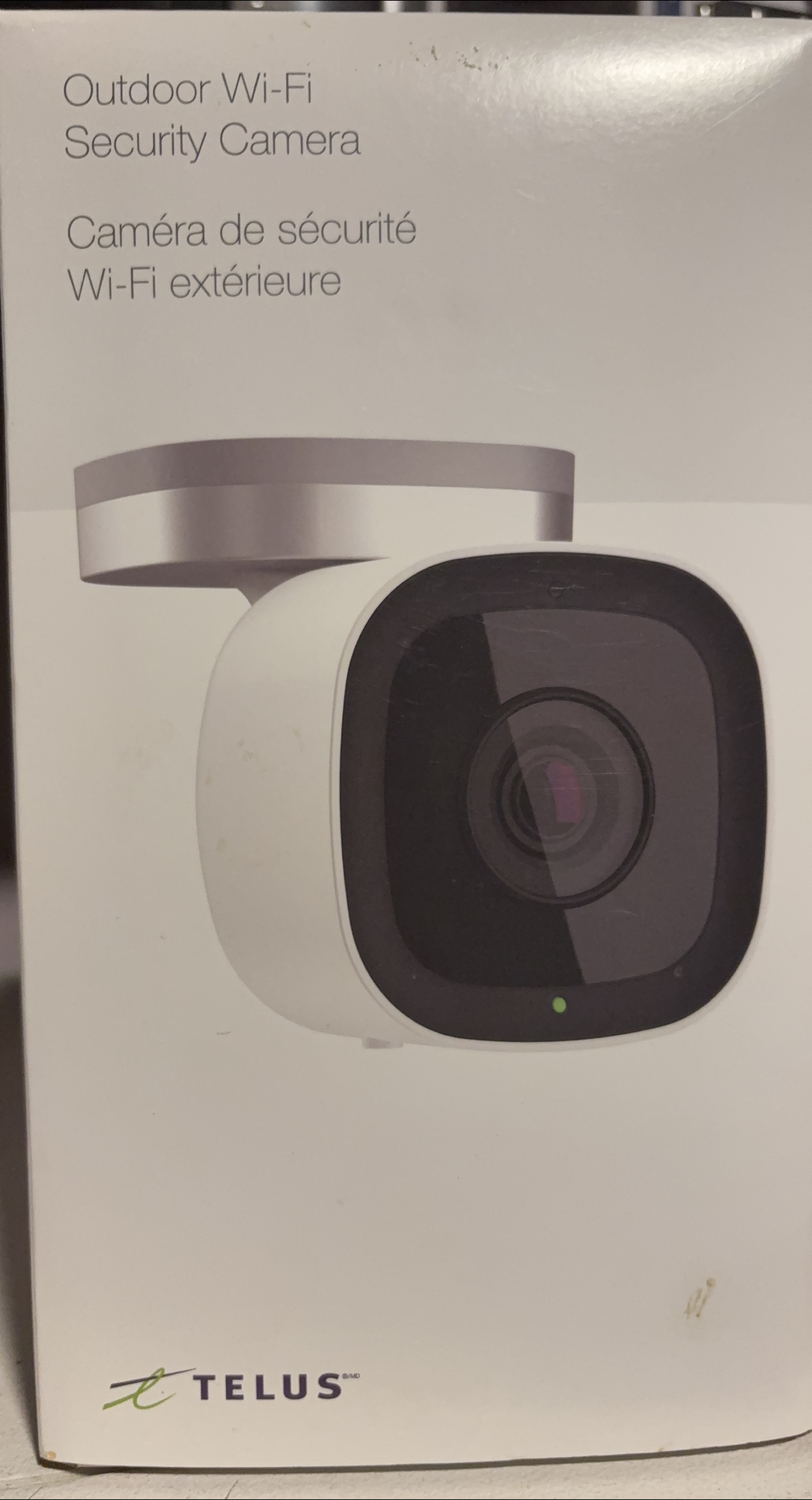 TELUS Outdoor Wi-Fi Security Camera thumbnail