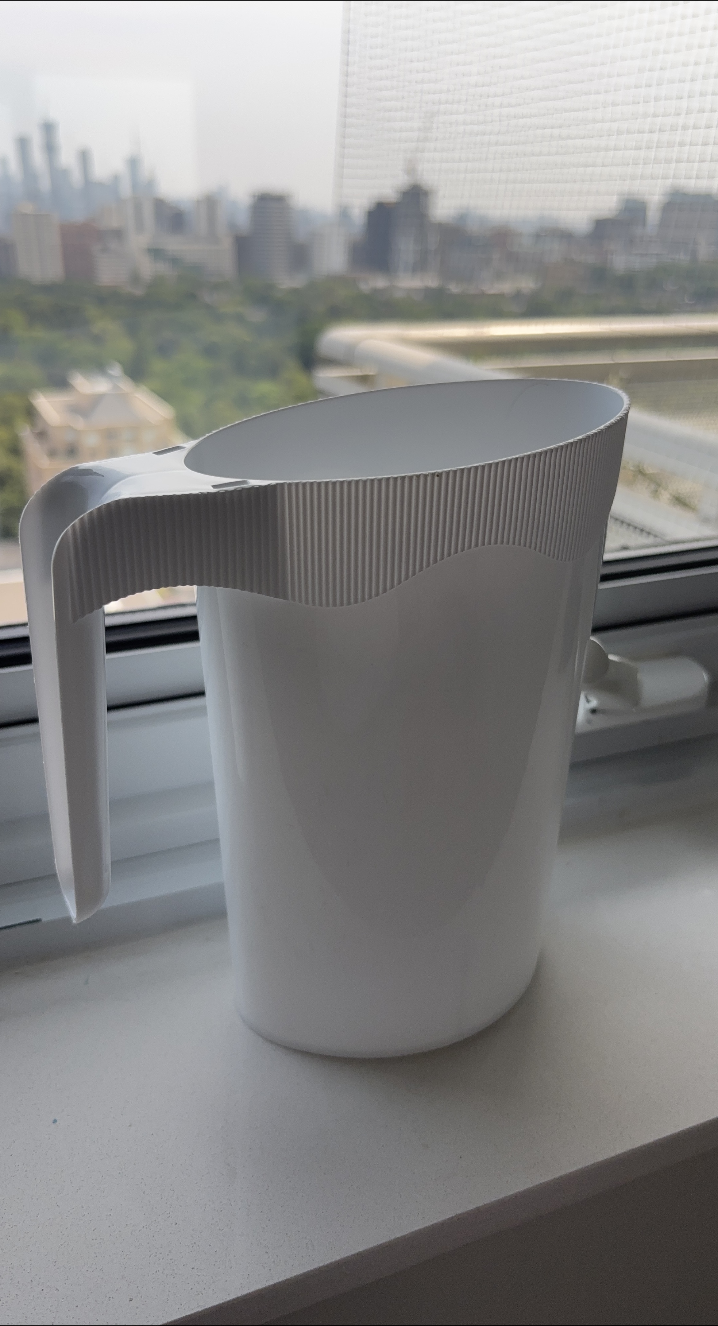 Bagged milk holder thumbnail