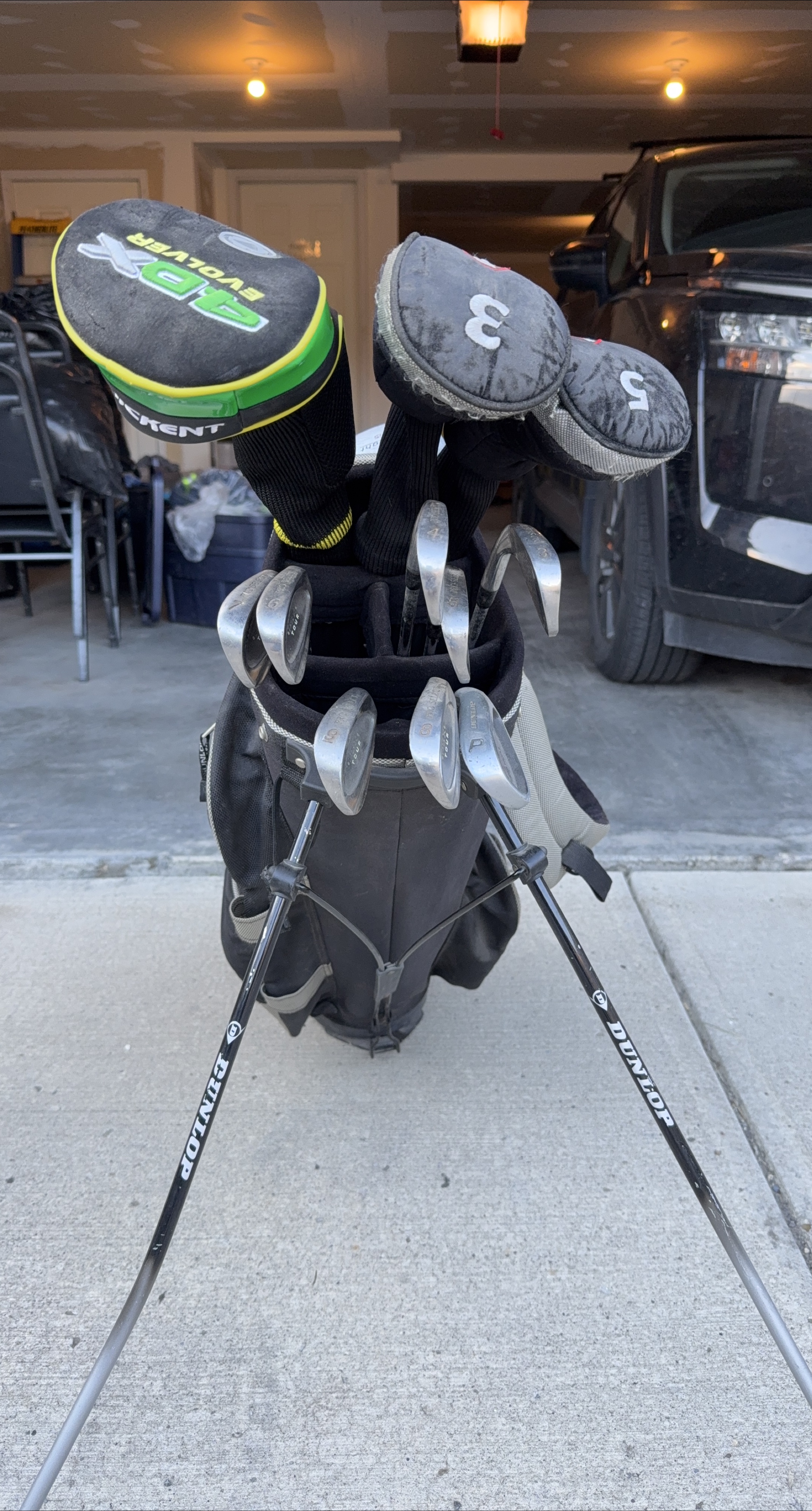 Dunlop Golf Club Set with APX Evolver Driver