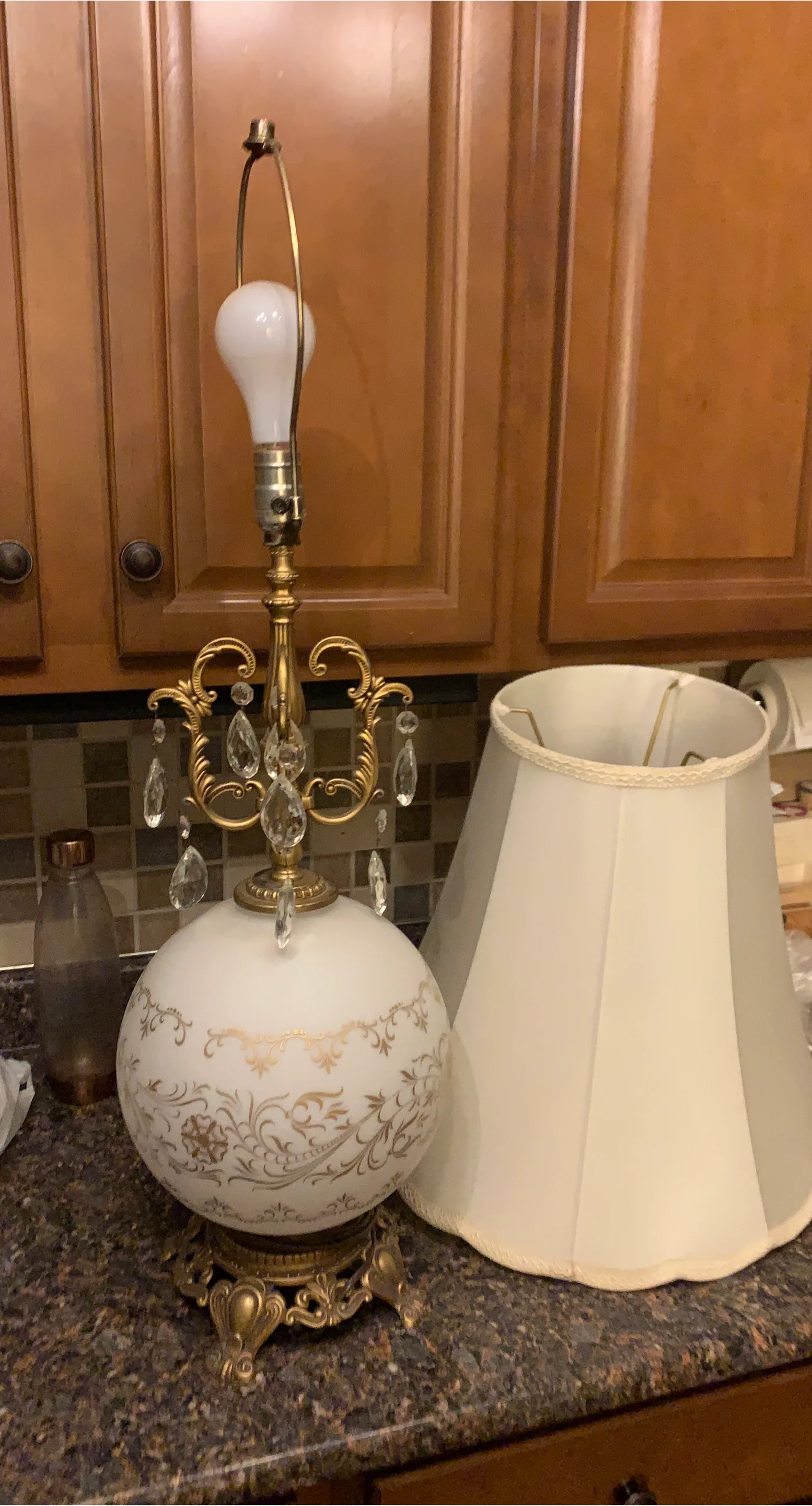 Vintage Style Table Lamp with Shade