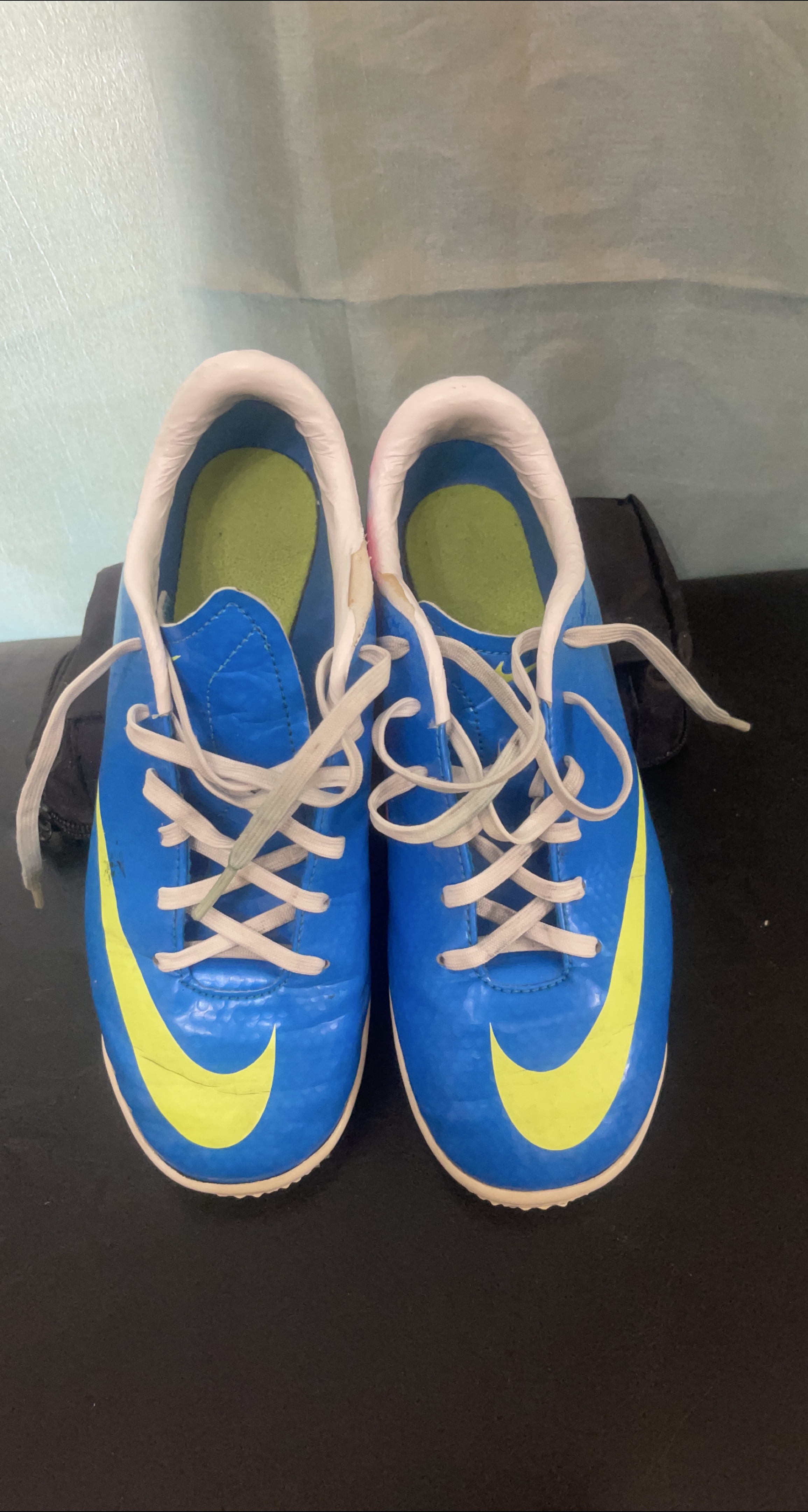 Nike Mercurial Youth Soccer Cleats - Size 4Y thumbnail