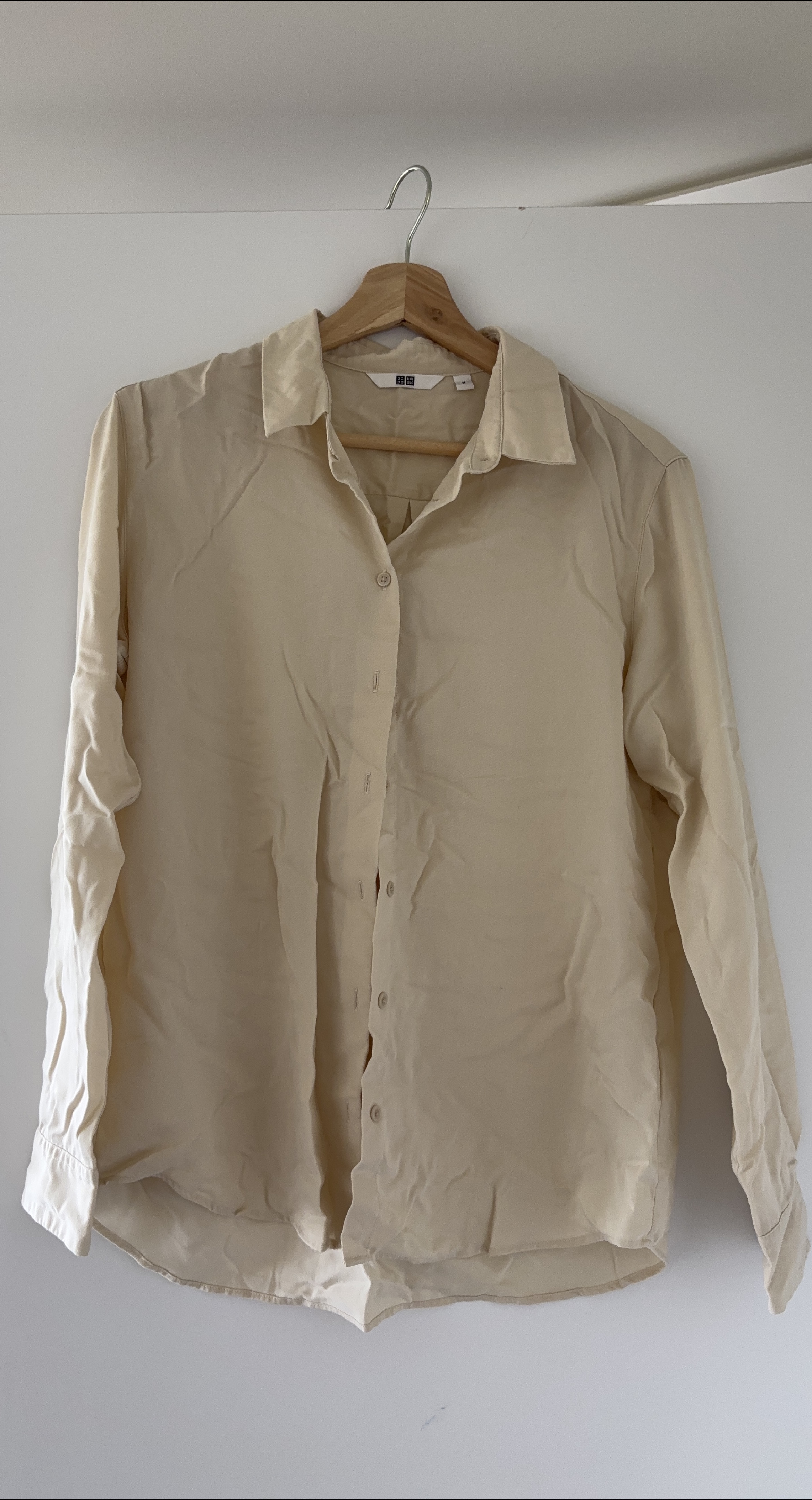 Uniqlo Beige Button-Up Shirt - Size M thumbnail