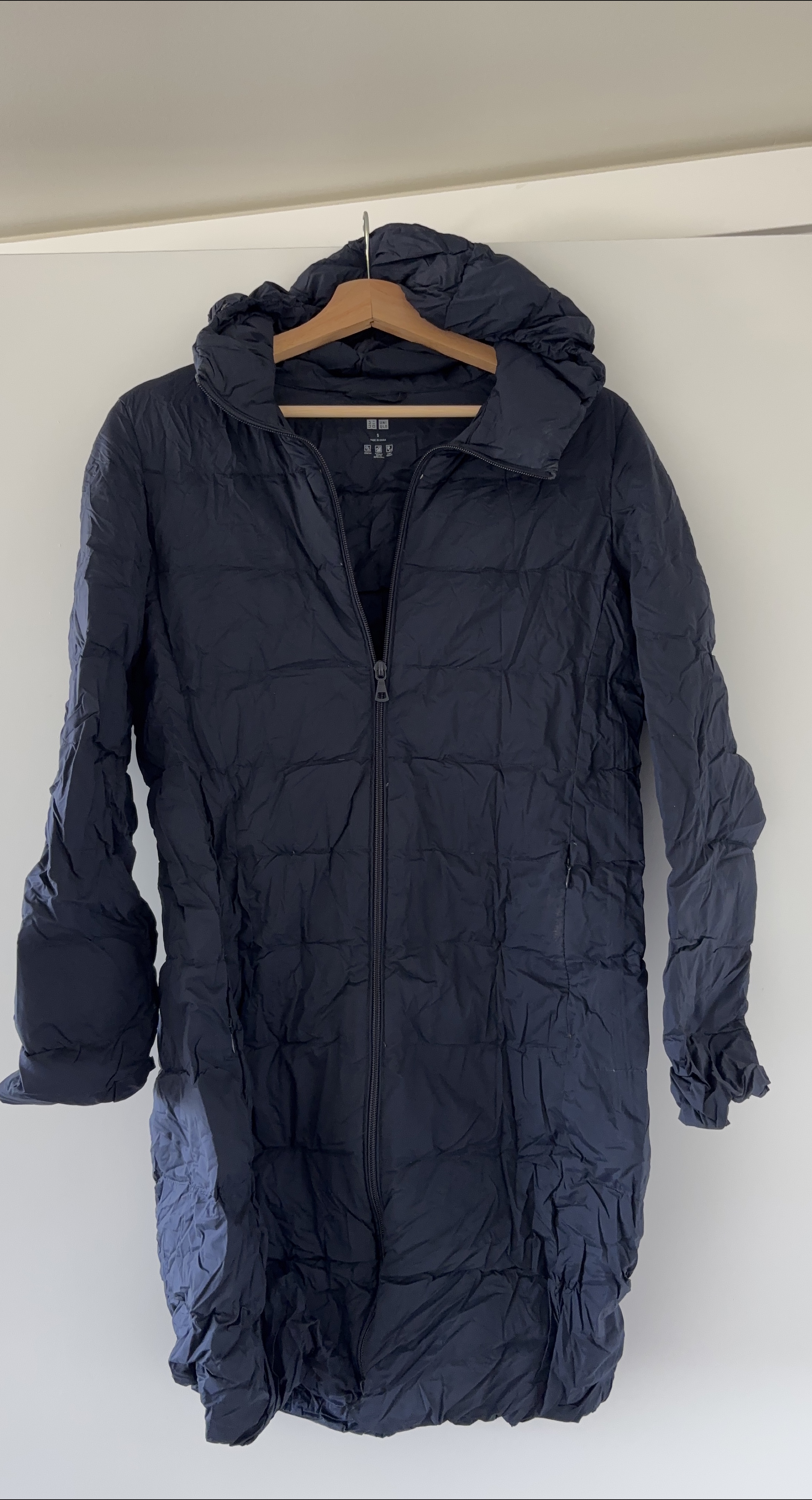 Uniqlo Ultra Light Down Hooded Coat thumbnail